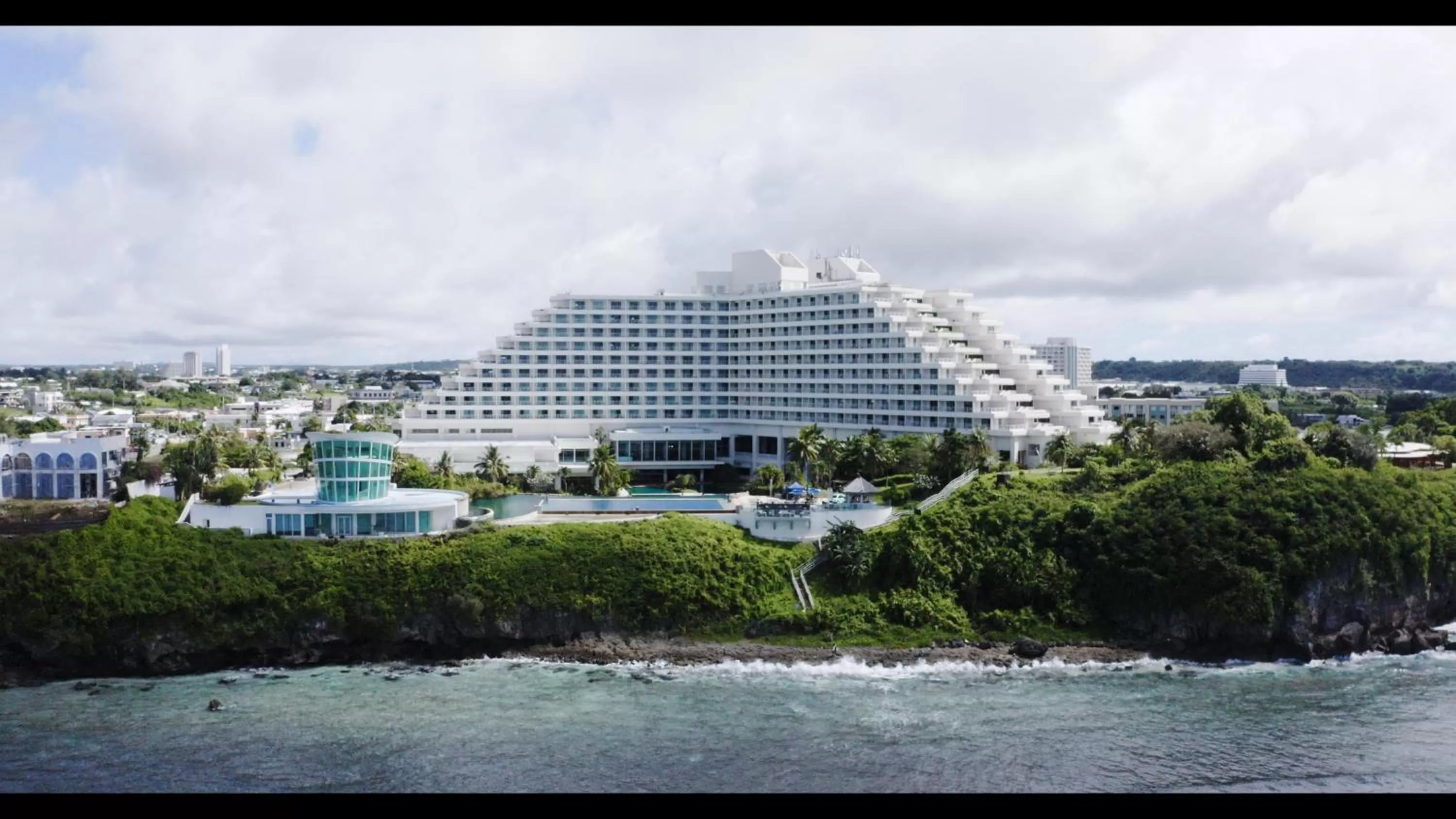 Property building in RIHGA Royal Laguna Guam Resort