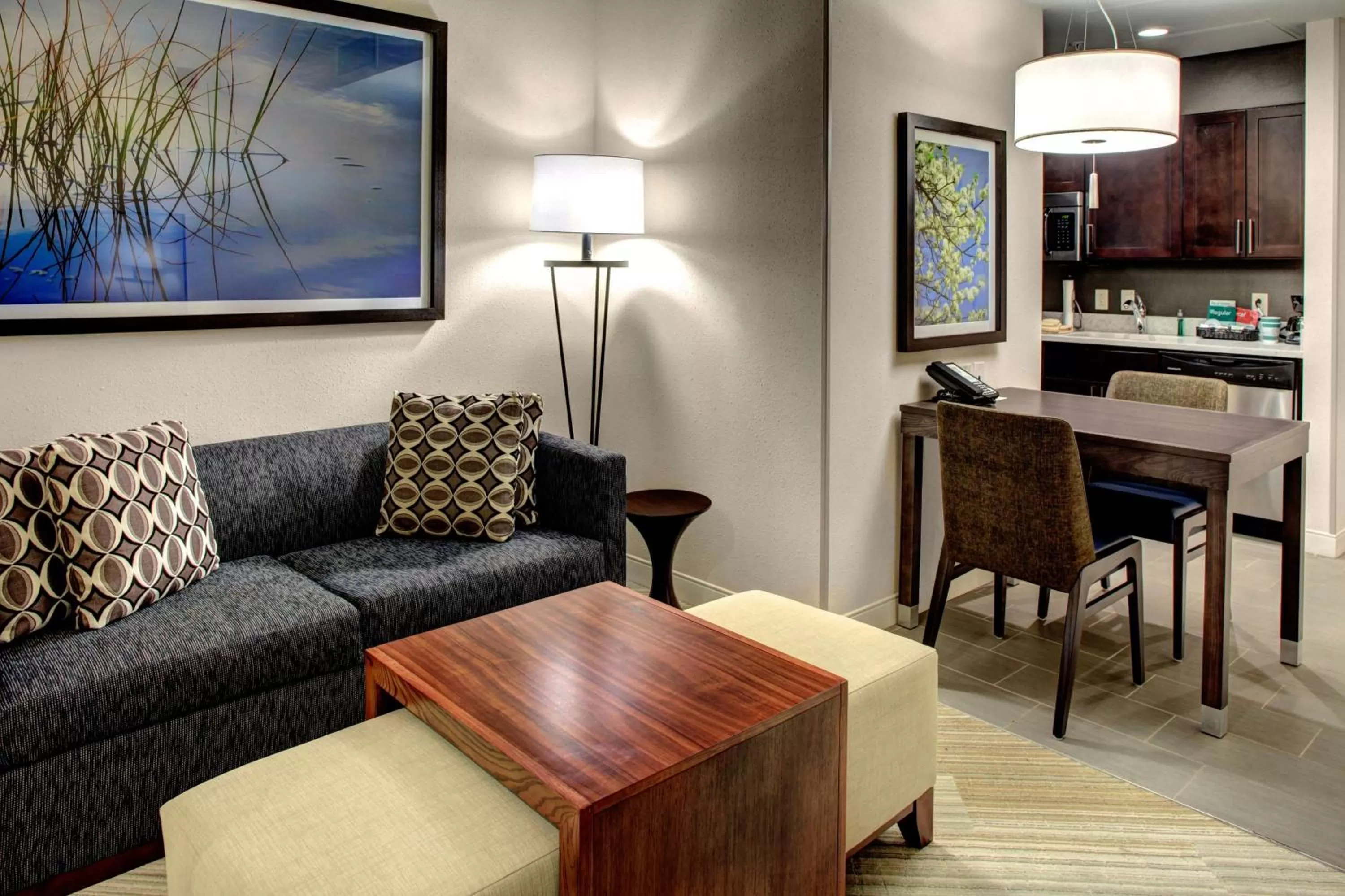 Living room in Homewood Suites by Hilton Richmond-Downtown