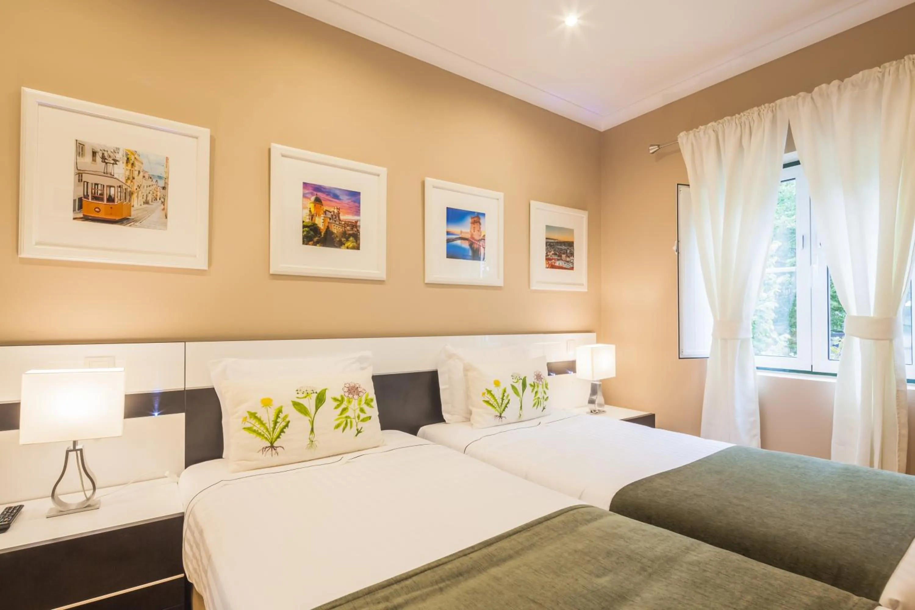 Bedroom, Bed in Vila Nova Guesthouse