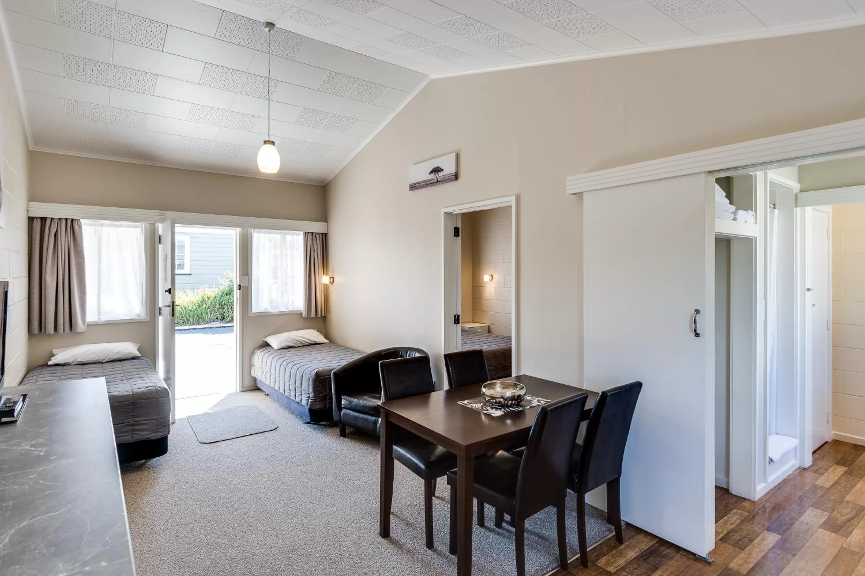 Living room in Gardner Court Motel