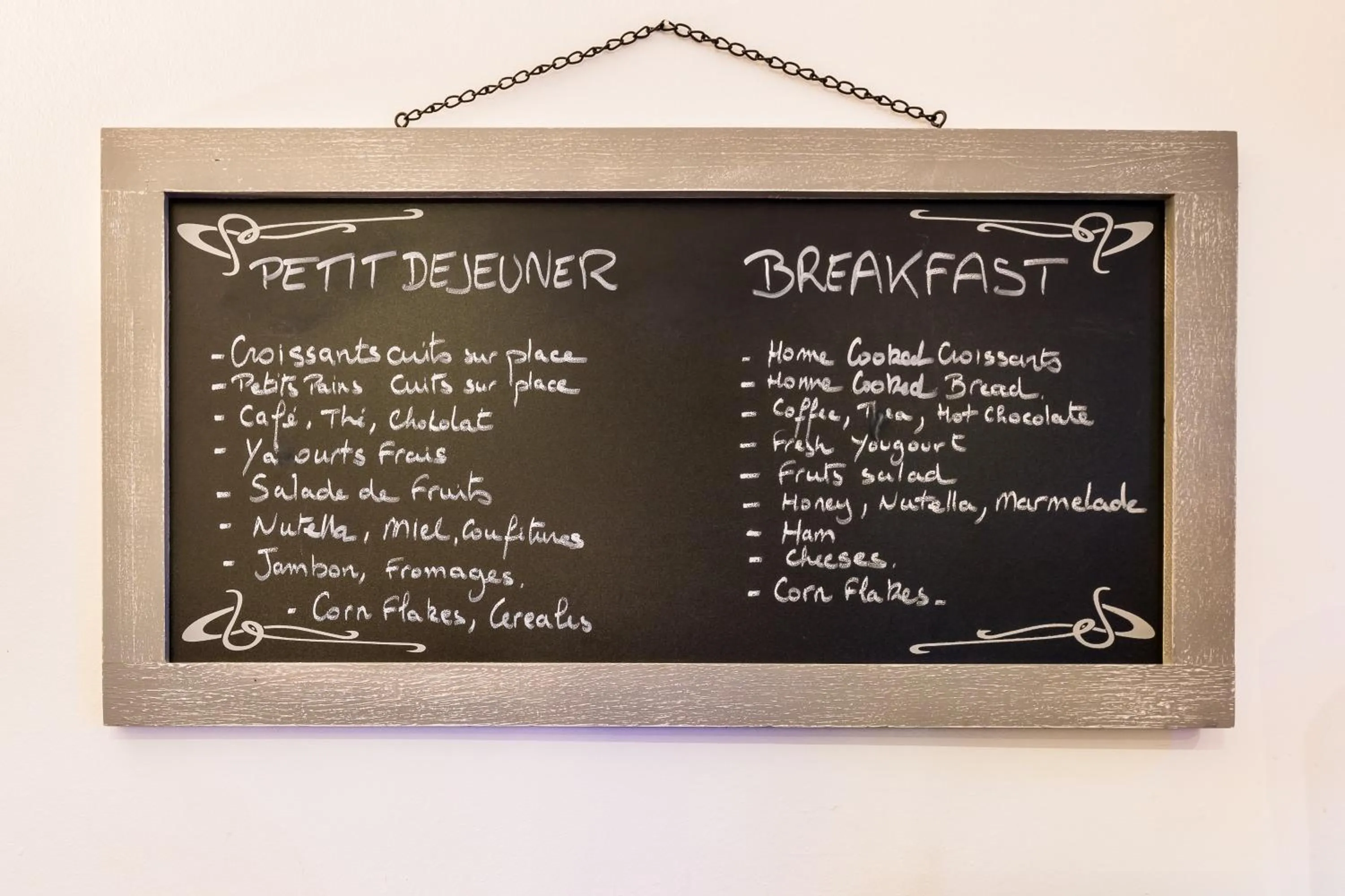 Restaurant/places to eat in Hôtel du Maine