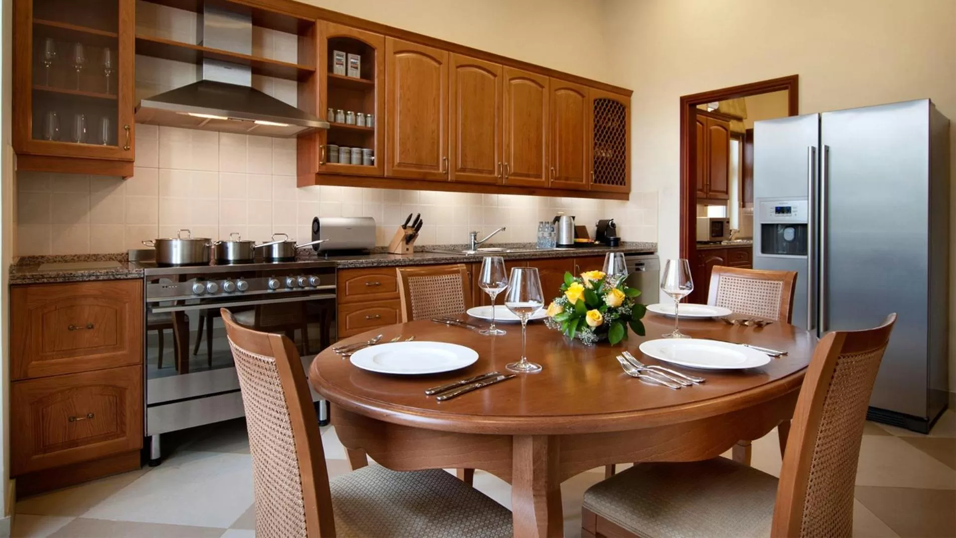 Dining area in Kempinski Hotel & Residences Palm Jumeirah