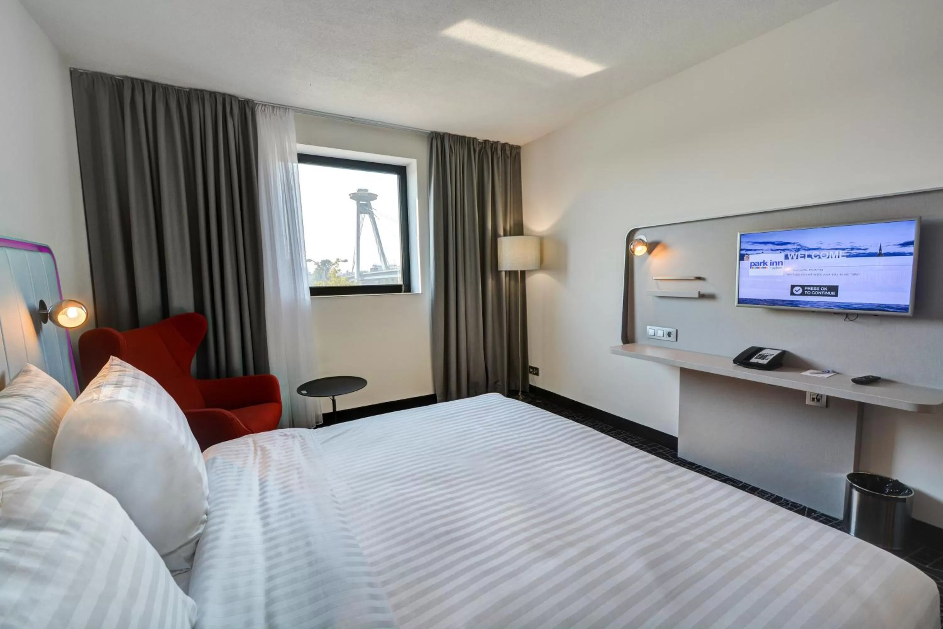 View (from property/room), Bed in Park Inn by Radisson Danube Bratislava