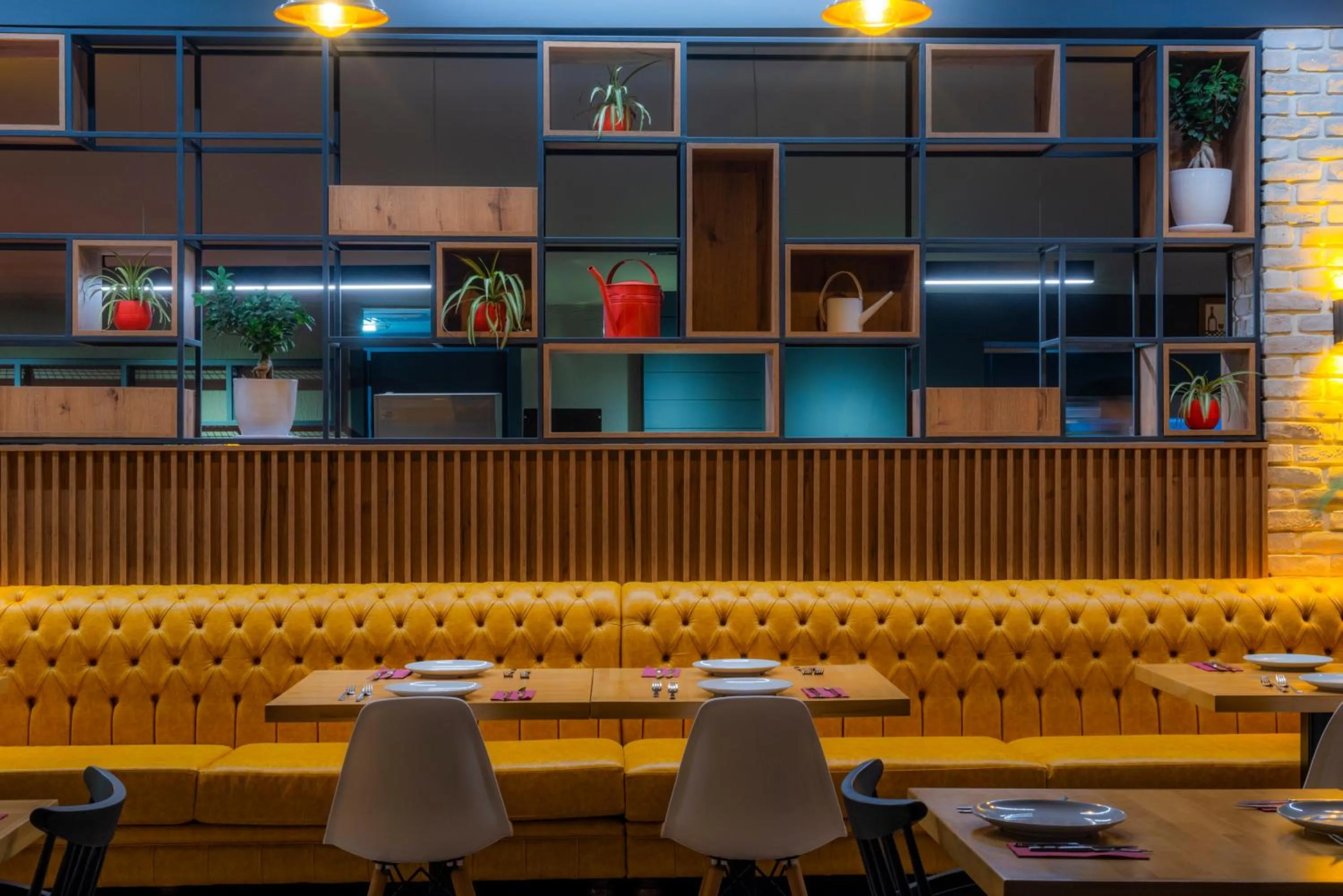 Restaurant/places to eat in Morina Deluxe Hotel