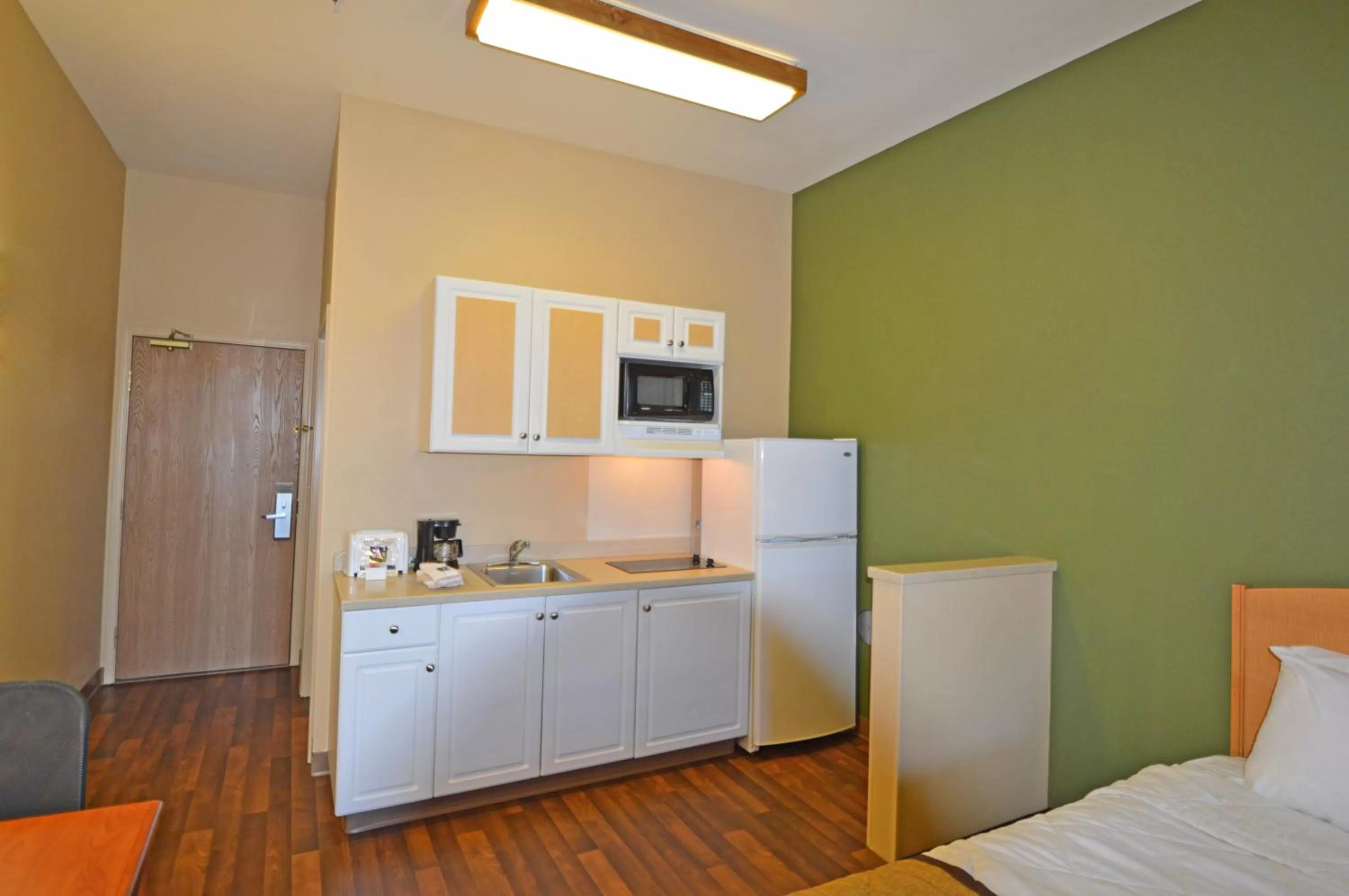 Kitchen or kitchenette in Extended Stay America Suites - Anchorage - Downtown