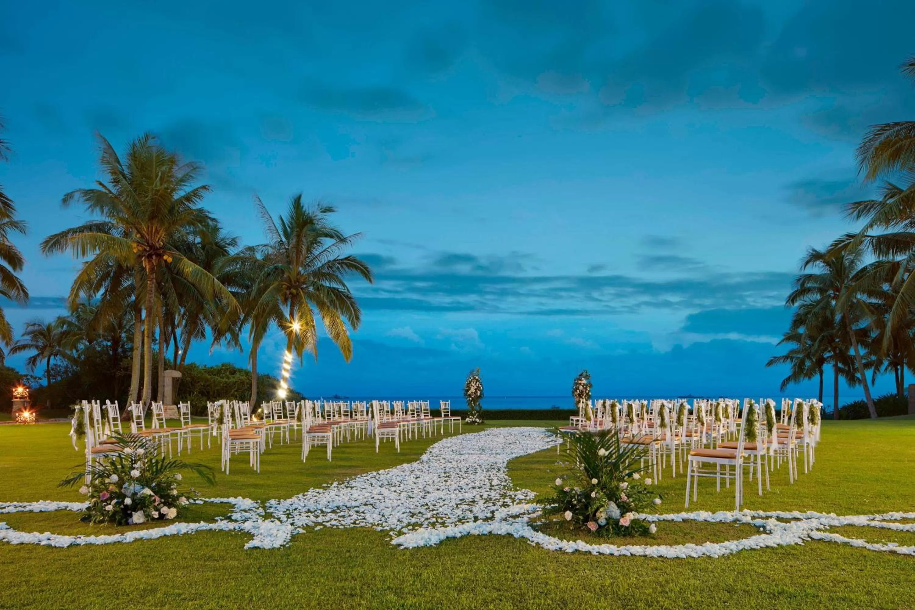 Lobby or reception in Sheraton Sanya Yalong Bay Resort