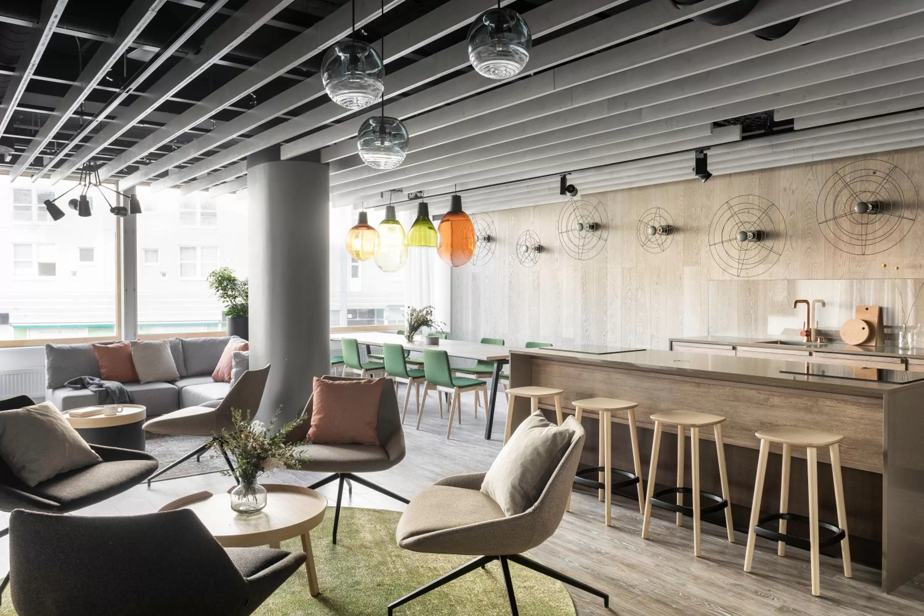 Communal lounge/ TV room in Noli Sörnäinen