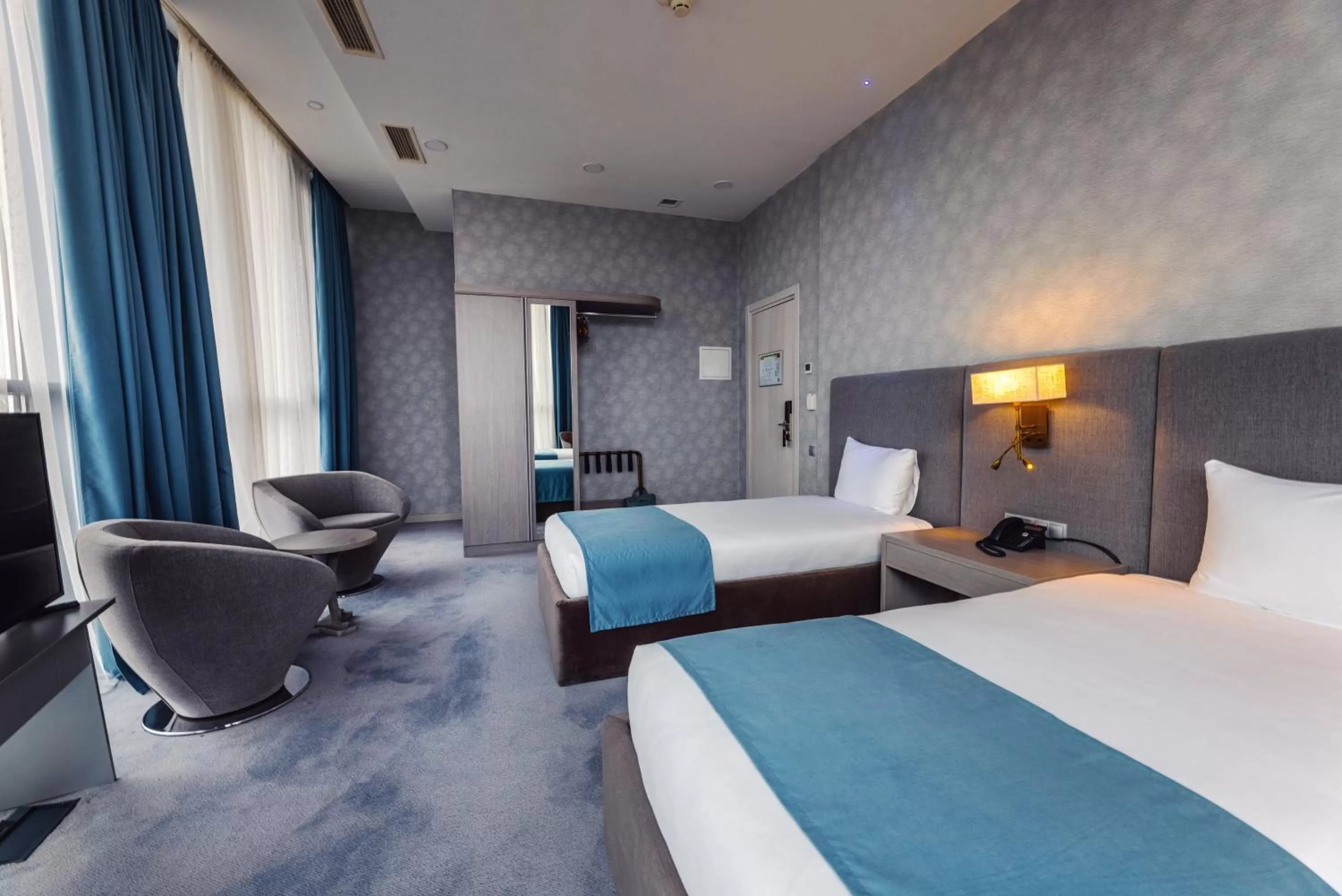 Photo of the whole room, Bed in Meta Business Hotel By King David