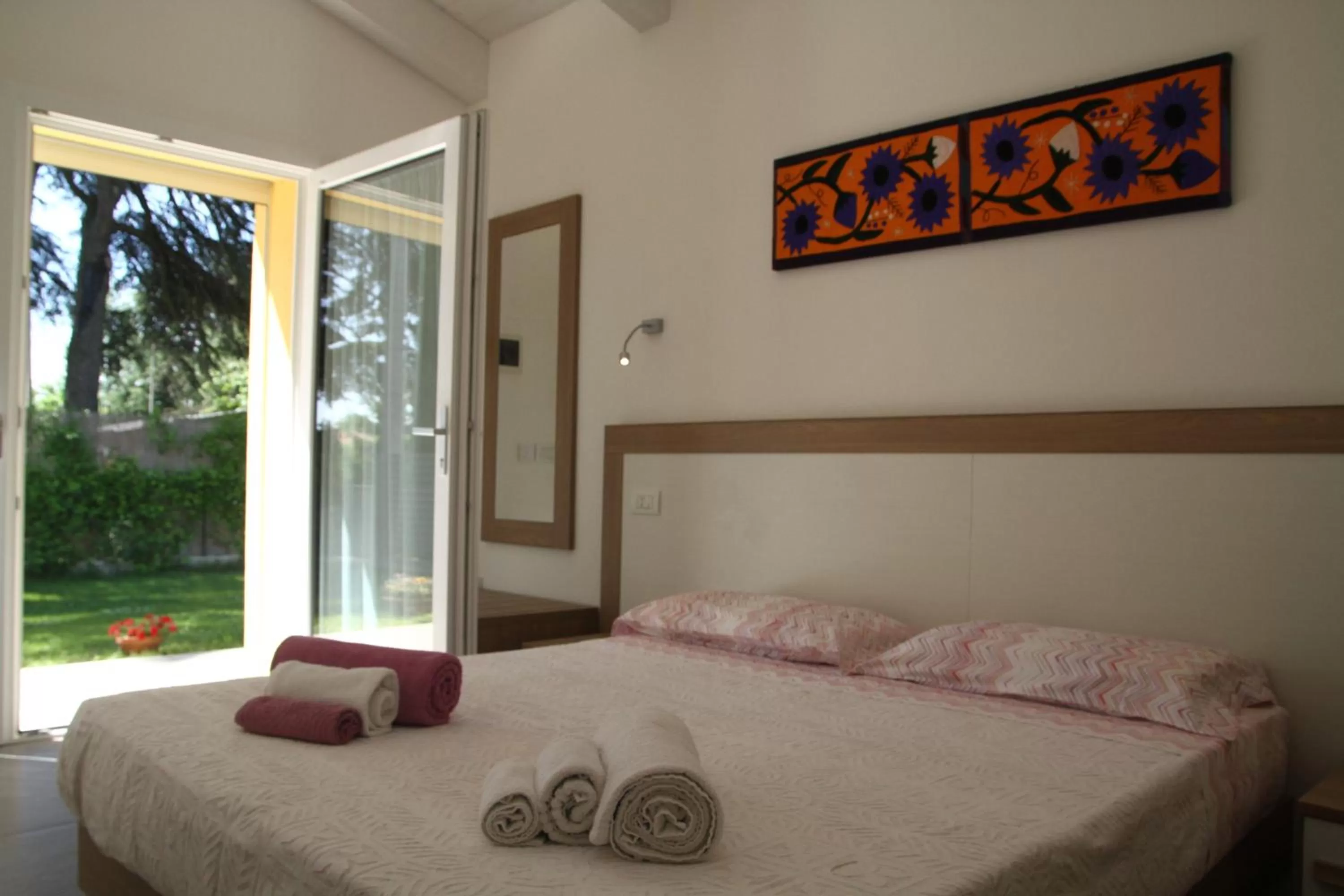 Double or Twin Room with Bathroom in Pixel b&b