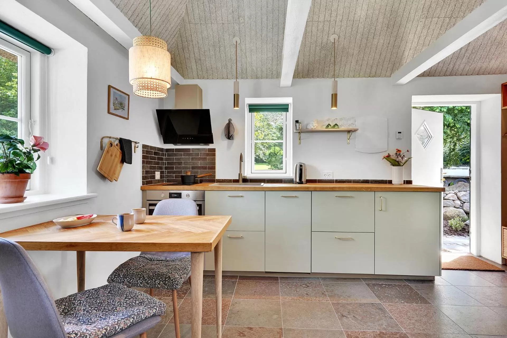 Kitchen or kitchenette in Hørhavegården B&B