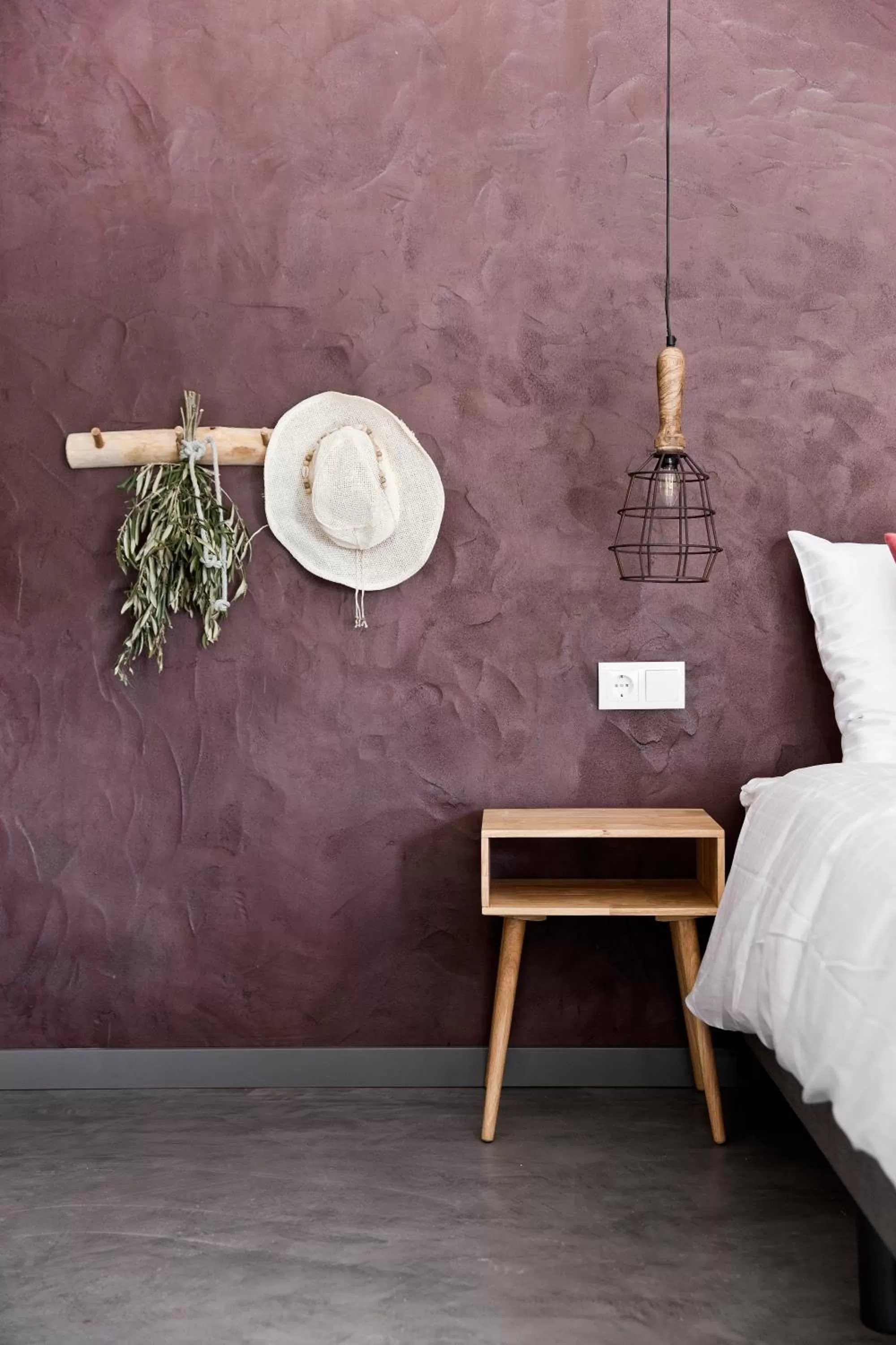 Decorative detail, Bed in Trendy and Luxe B&B and Garden Suite