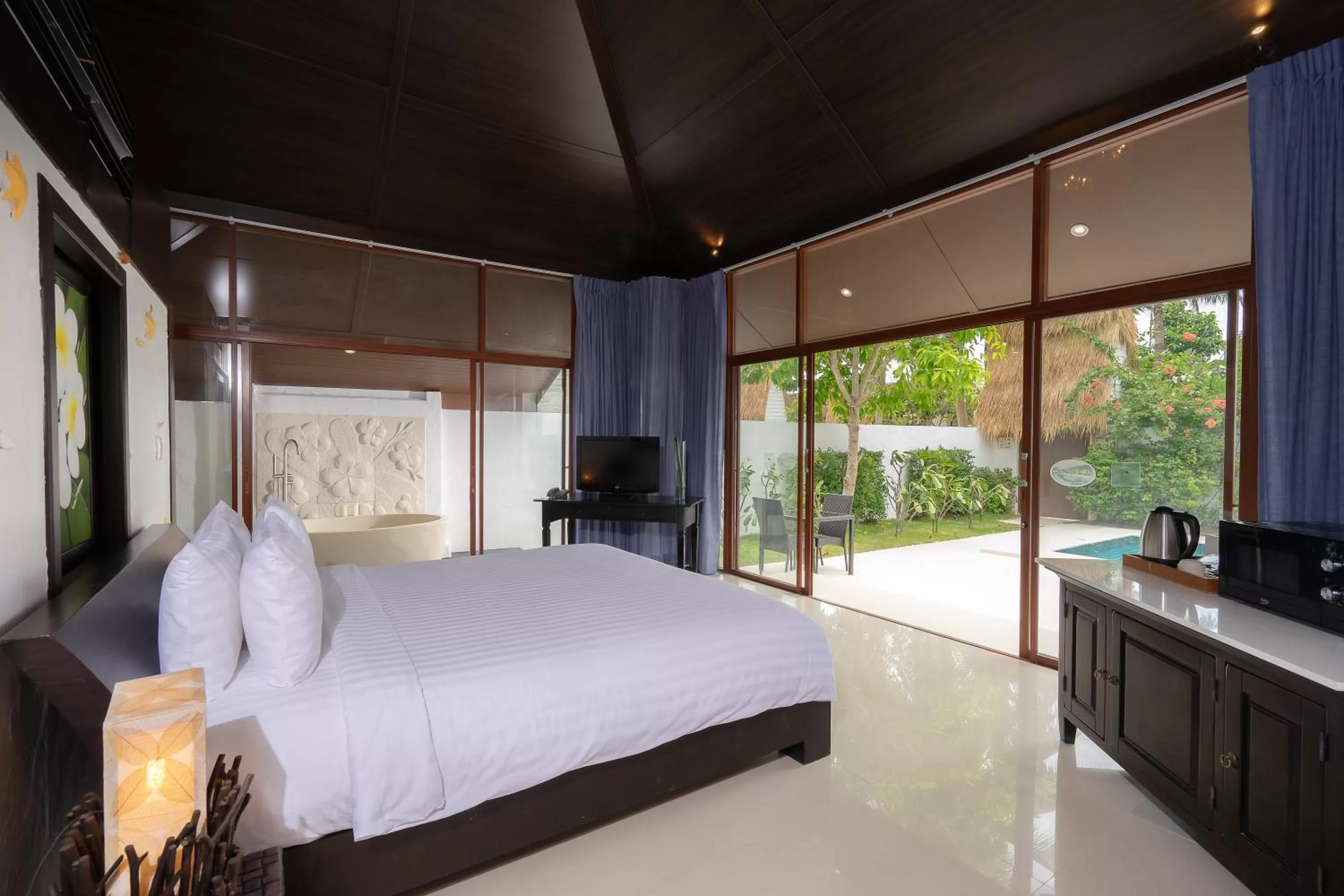 Bed in Dhevan Dara Resort & Spa Hua Hin - Pool Villa