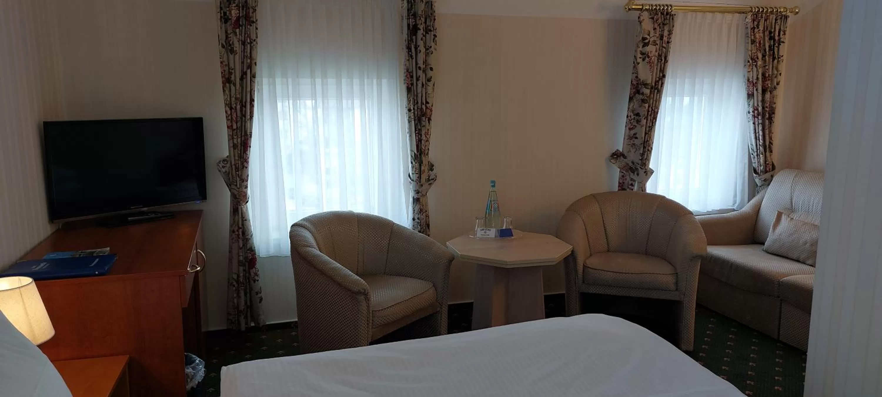 Photo of the whole room, Bed in Hotel Meereswelle - Anno 1875