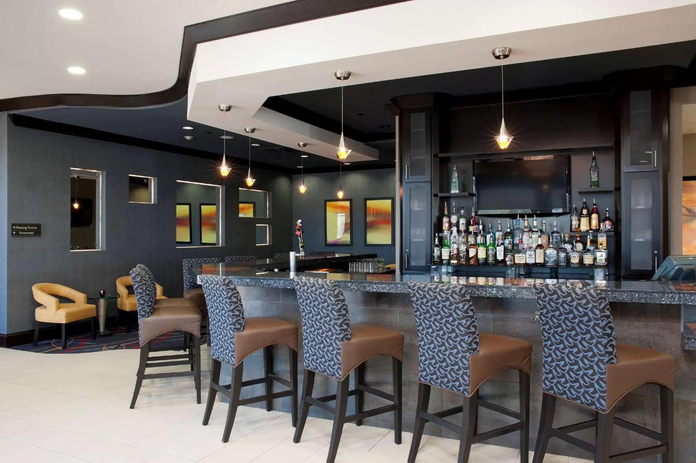 Lounge or bar in Hilton Garden Inn Ft Worth Alliance Airport