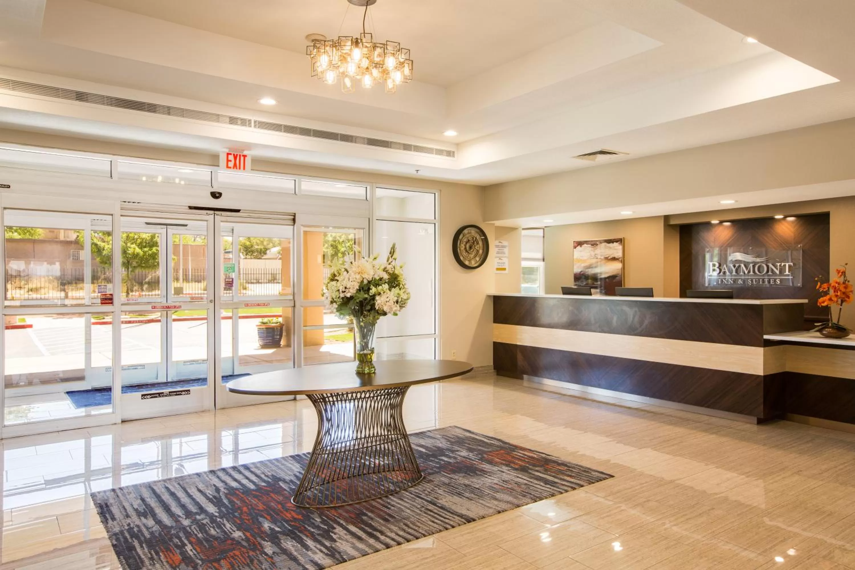 Lobby or reception in Baymont by Wyndham Albuquerque Airport