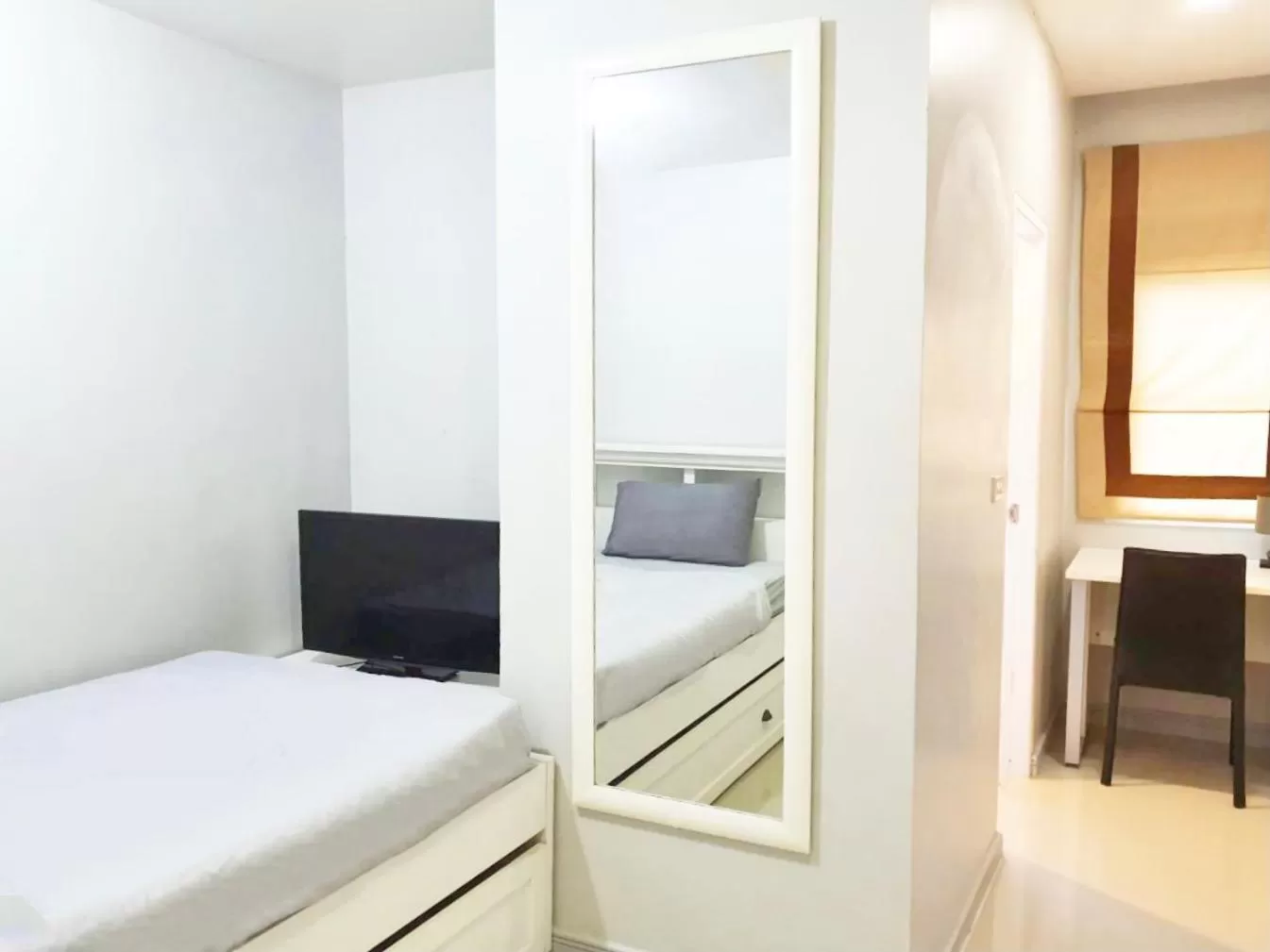 Bedroom, Bed in The Sriracha Residence