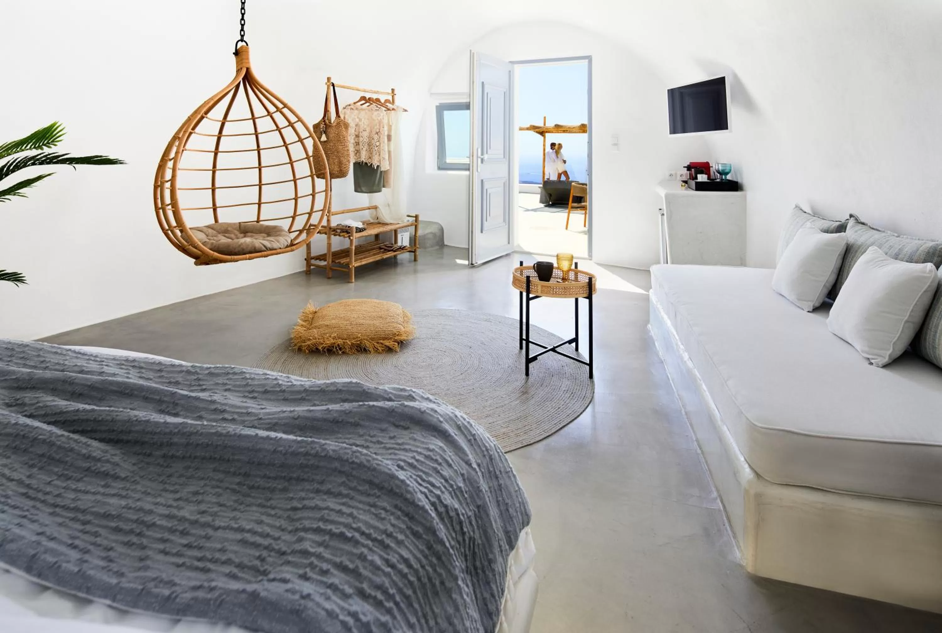 Seating area, Bed in U & ME SUITES