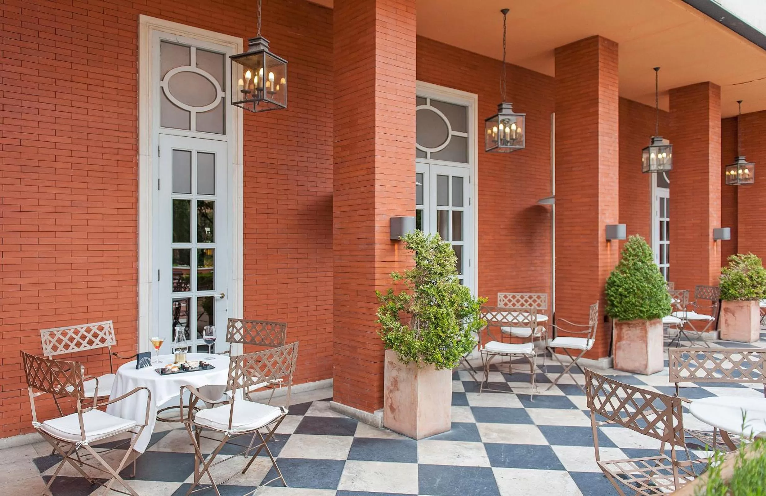 Lounge or bar in Valladolid Recoletos