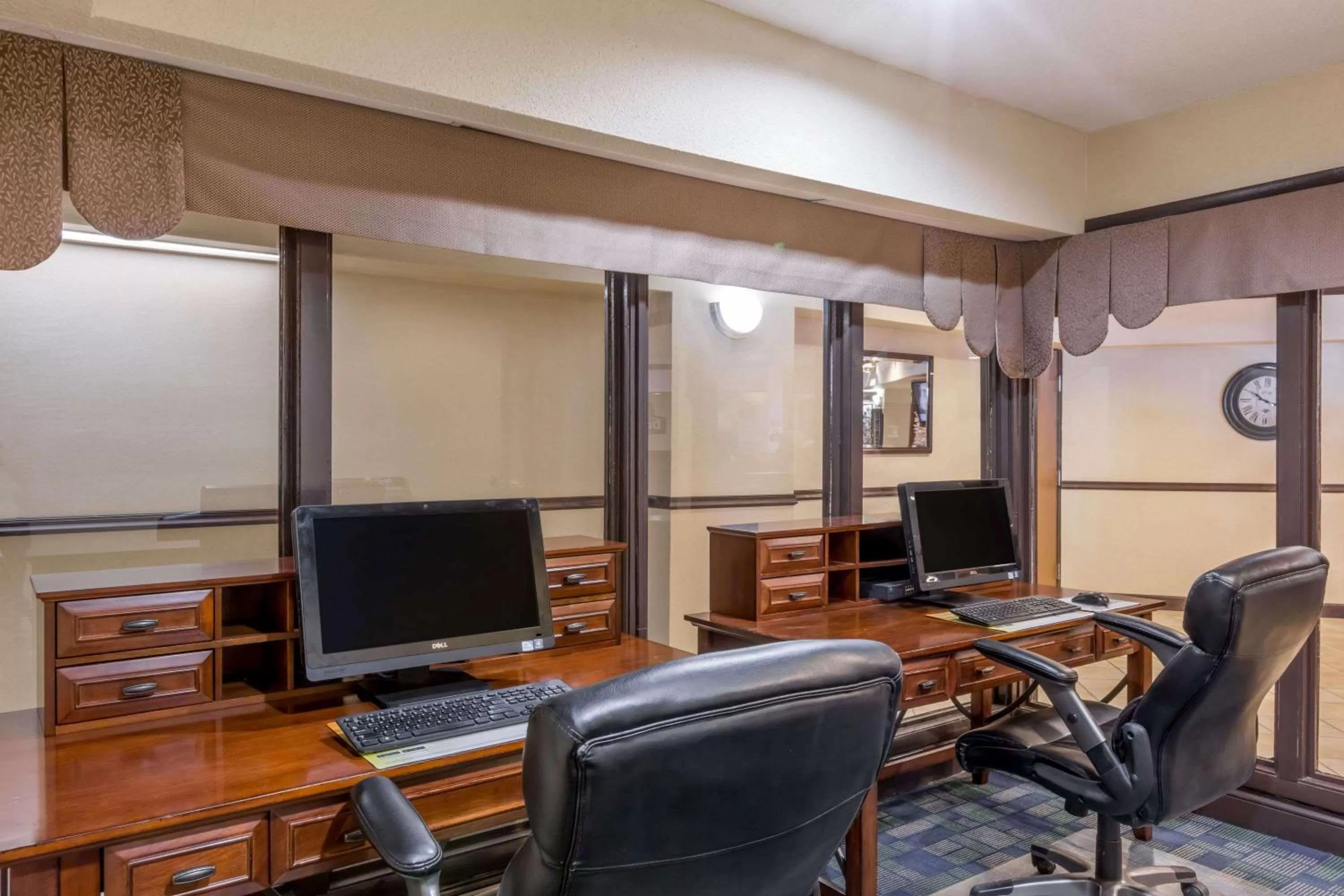 On site in Days Inn & Suites by Wyndham Bridgeport - Clarksburg