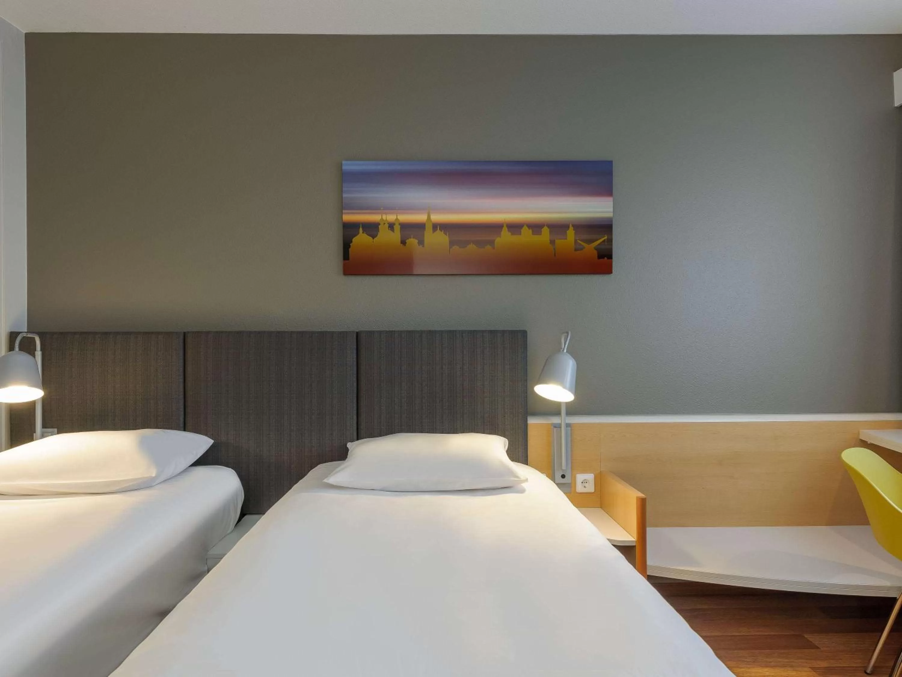 Photo of the whole room, Bed in ibis Hotel Würzburg City