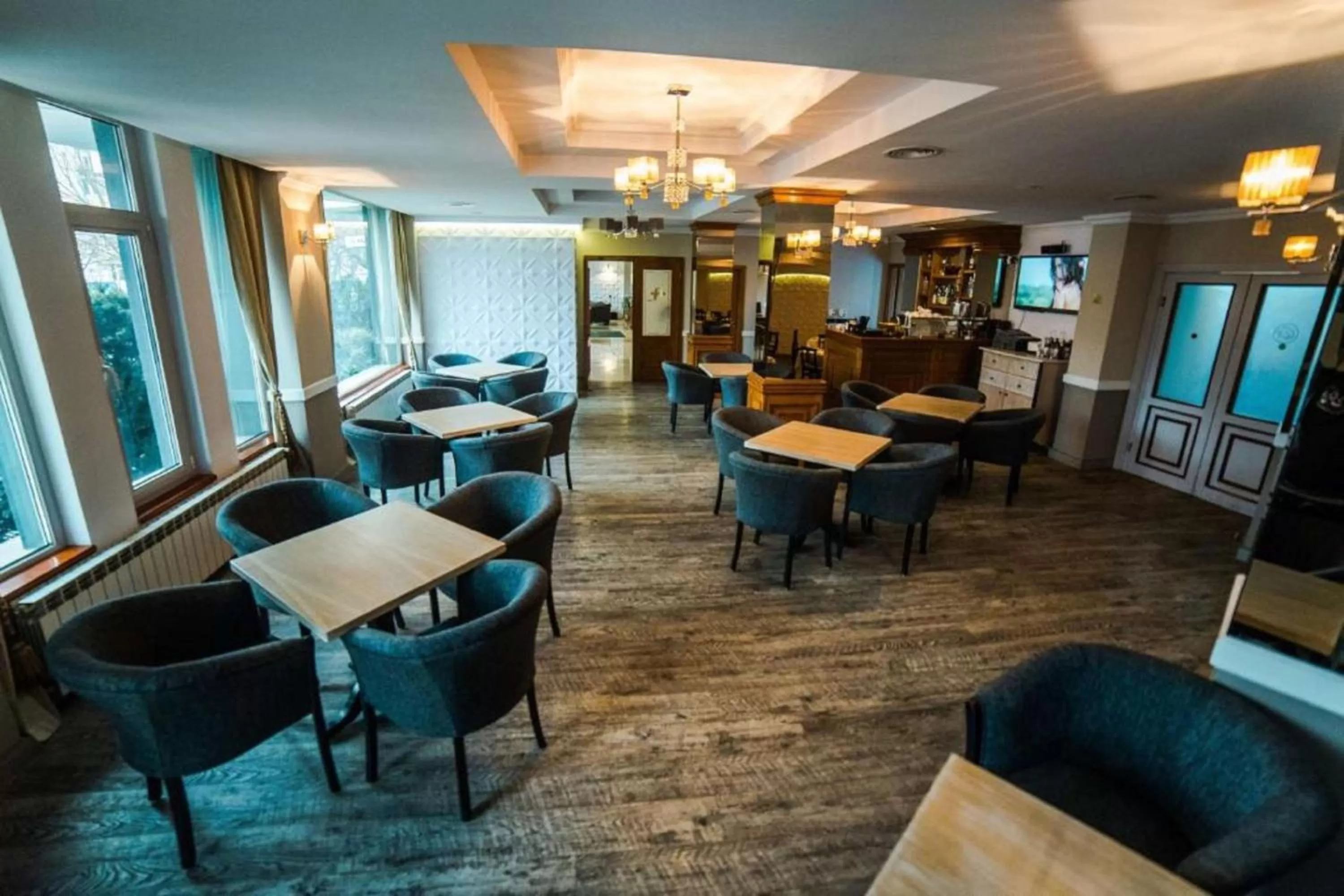 Restaurant/places to eat in Best Western Plus Lido Hotel