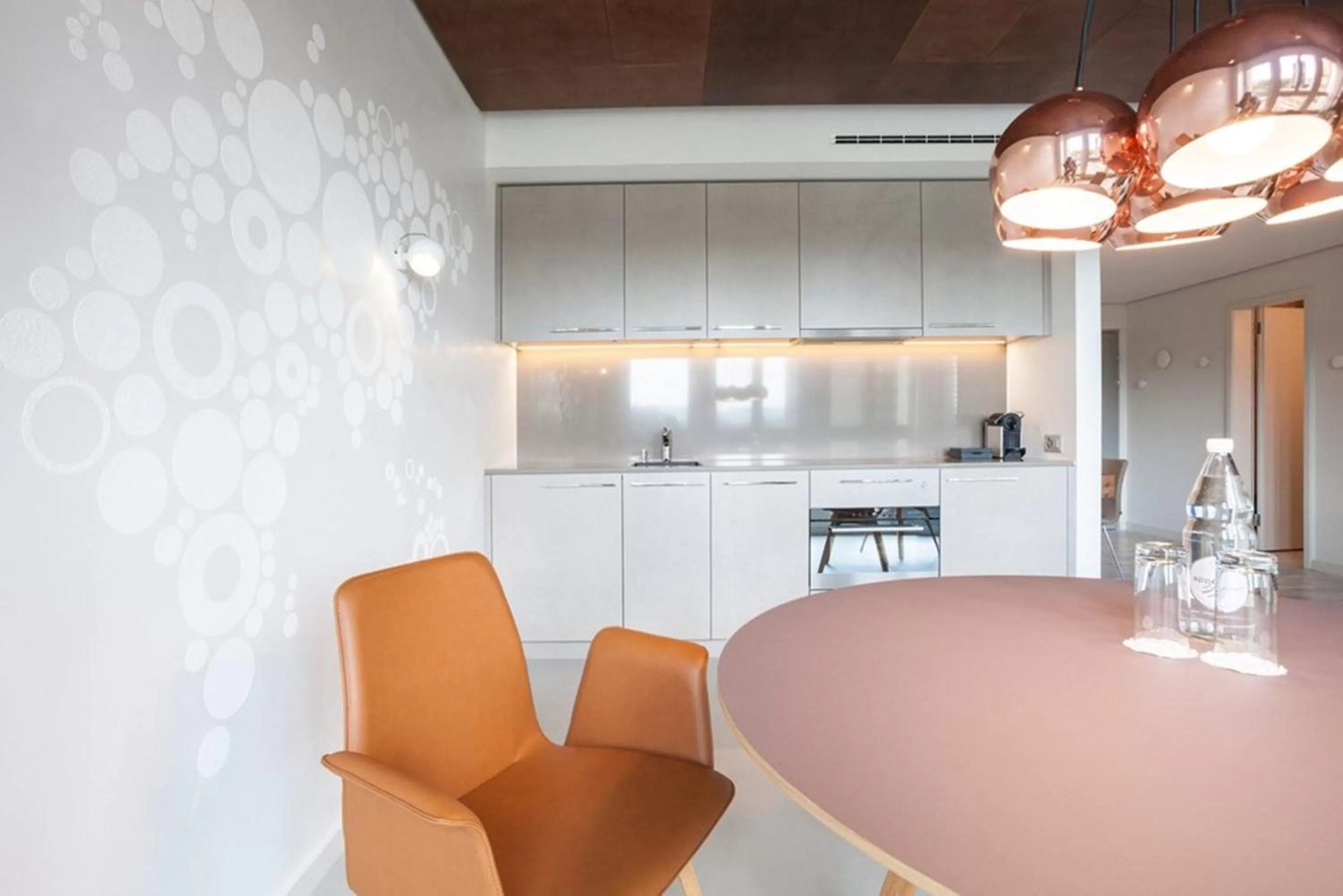 Kitchen or kitchenette in EMA House Hotel Suites