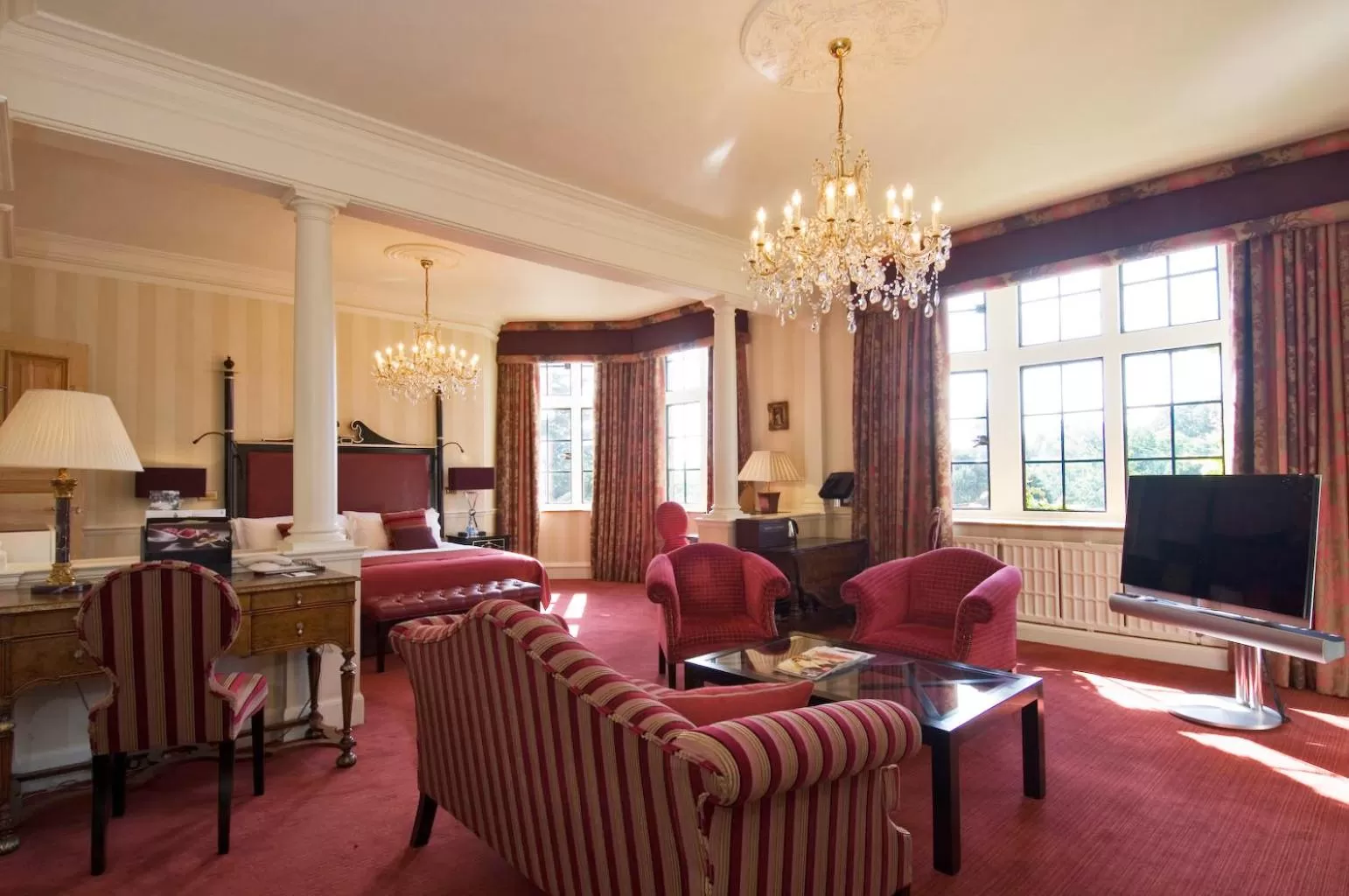 Living room in Pennyhill Park Hotel and Spa