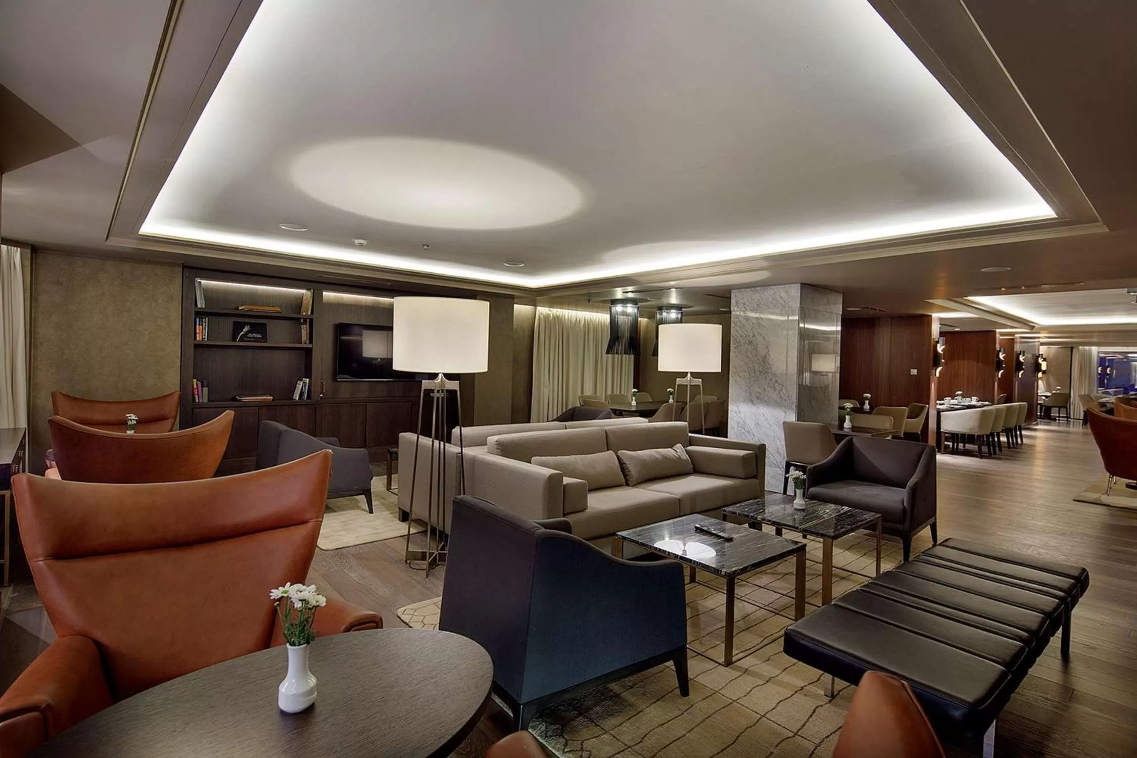 Lounge or bar in Ankara HiltonSA