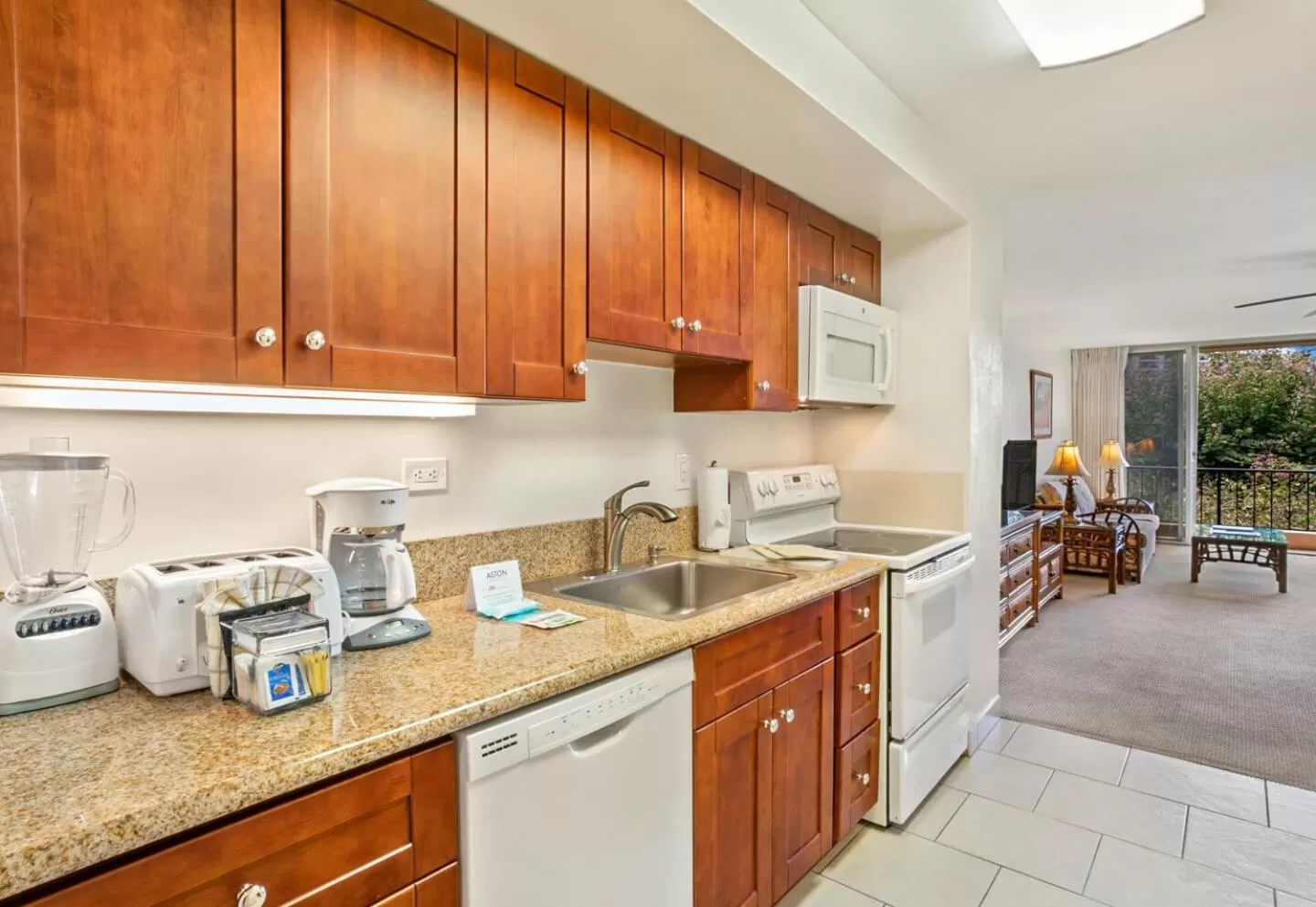 Kitchen or kitchenette, Kitchen/Kitchenette in Aston Maui Kaanapali Villas