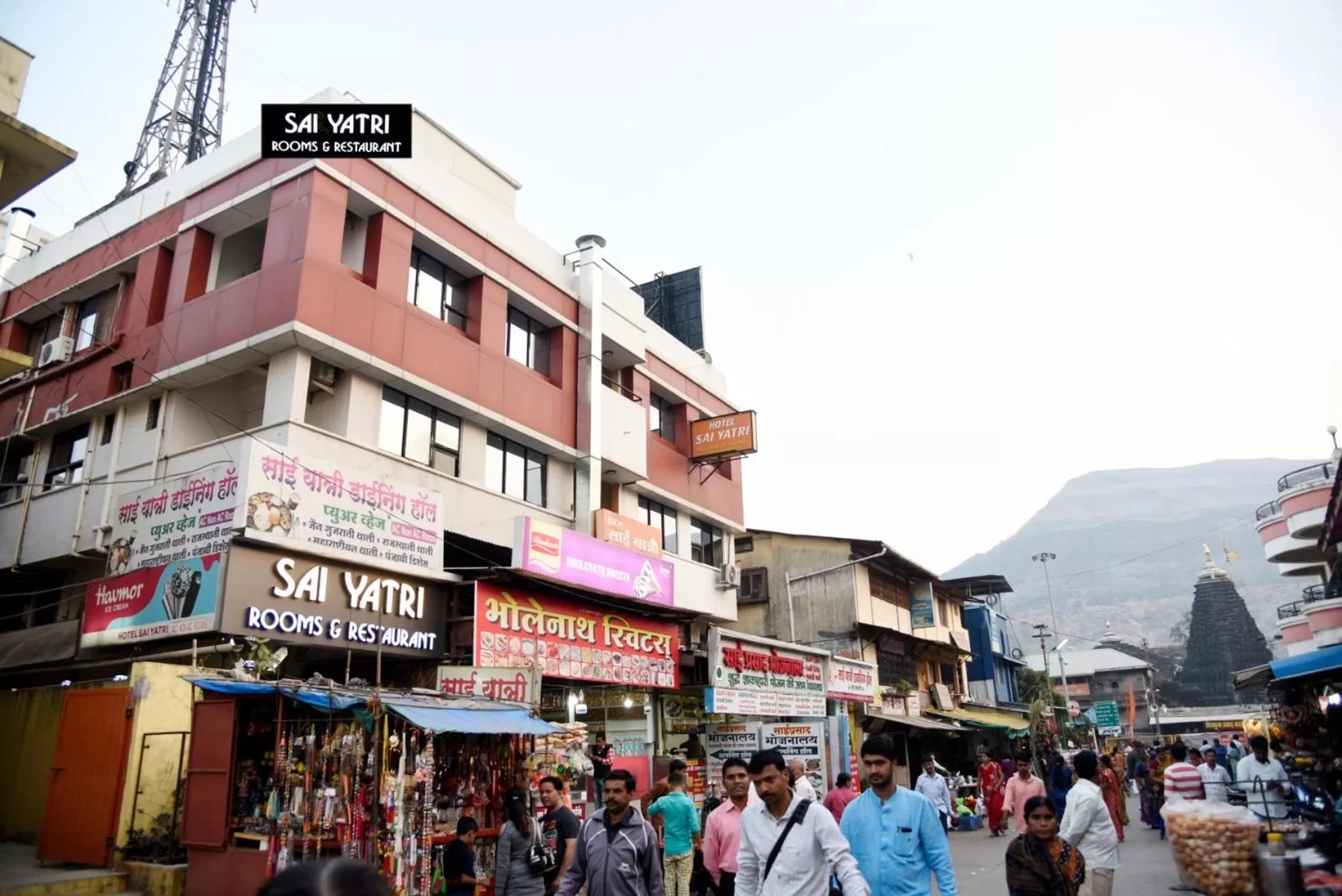 Property Building in Hotel Sai Yatri