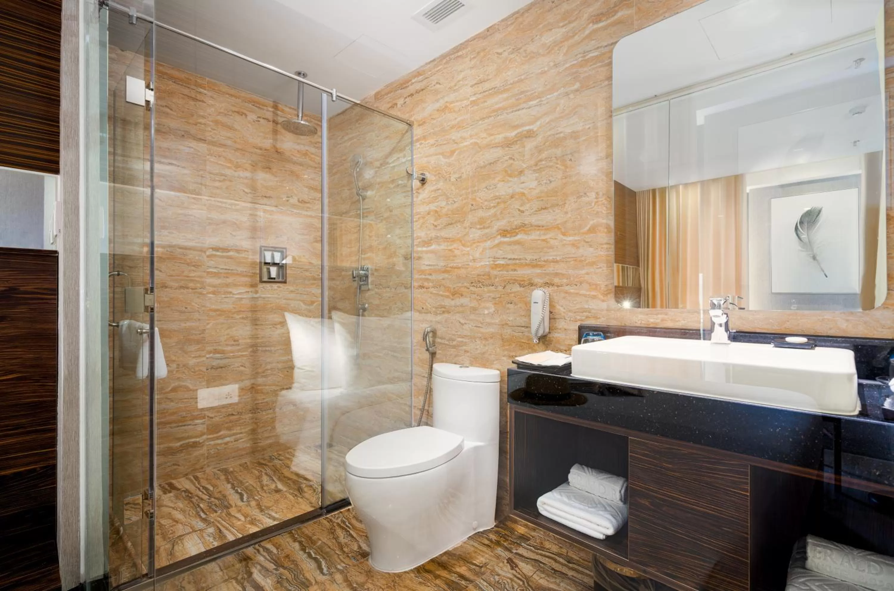 Toilet in Emerald Bay Hotel & Spa Nha Trang