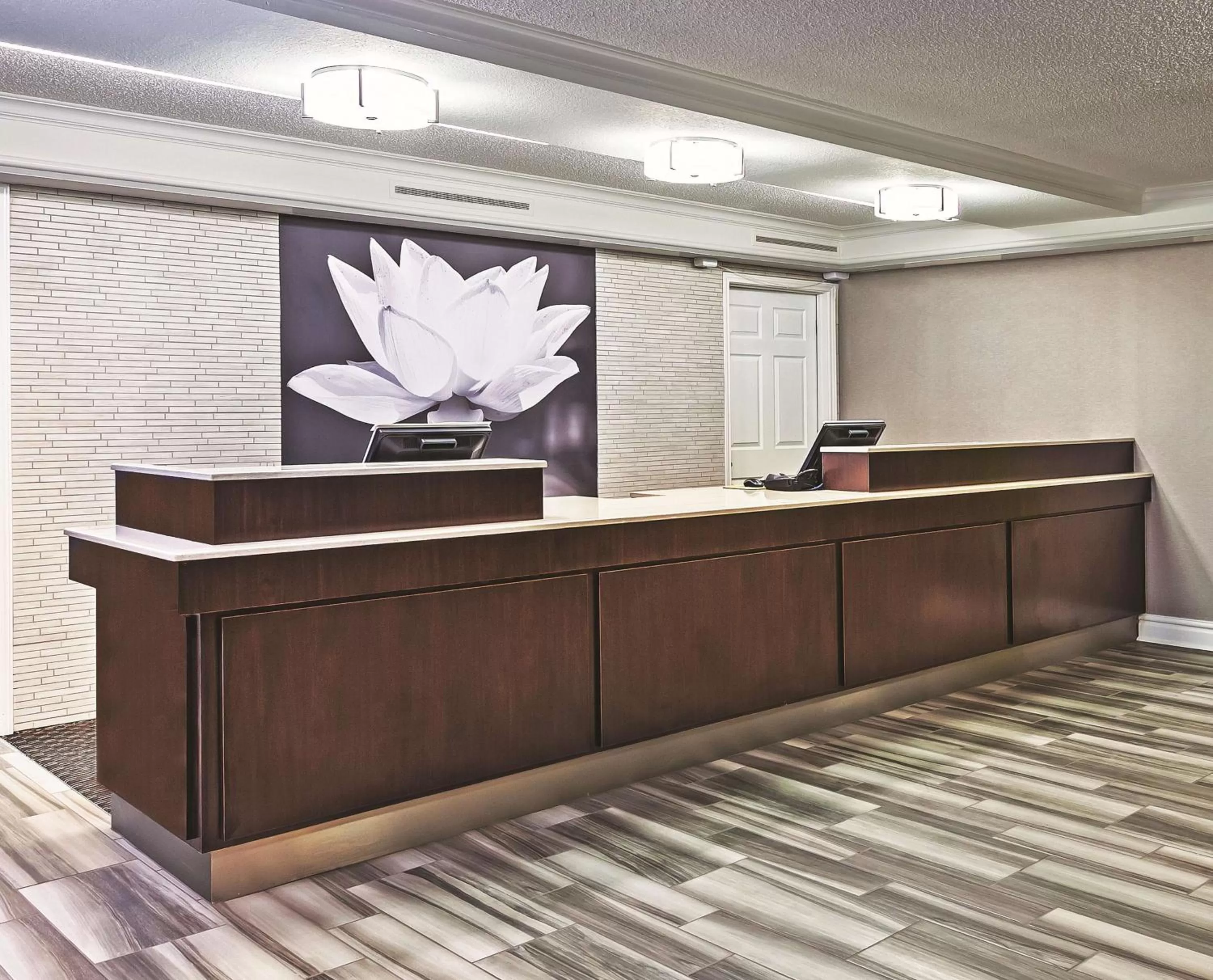 Lobby or reception in La Quinta Inn by Wyndham Midland