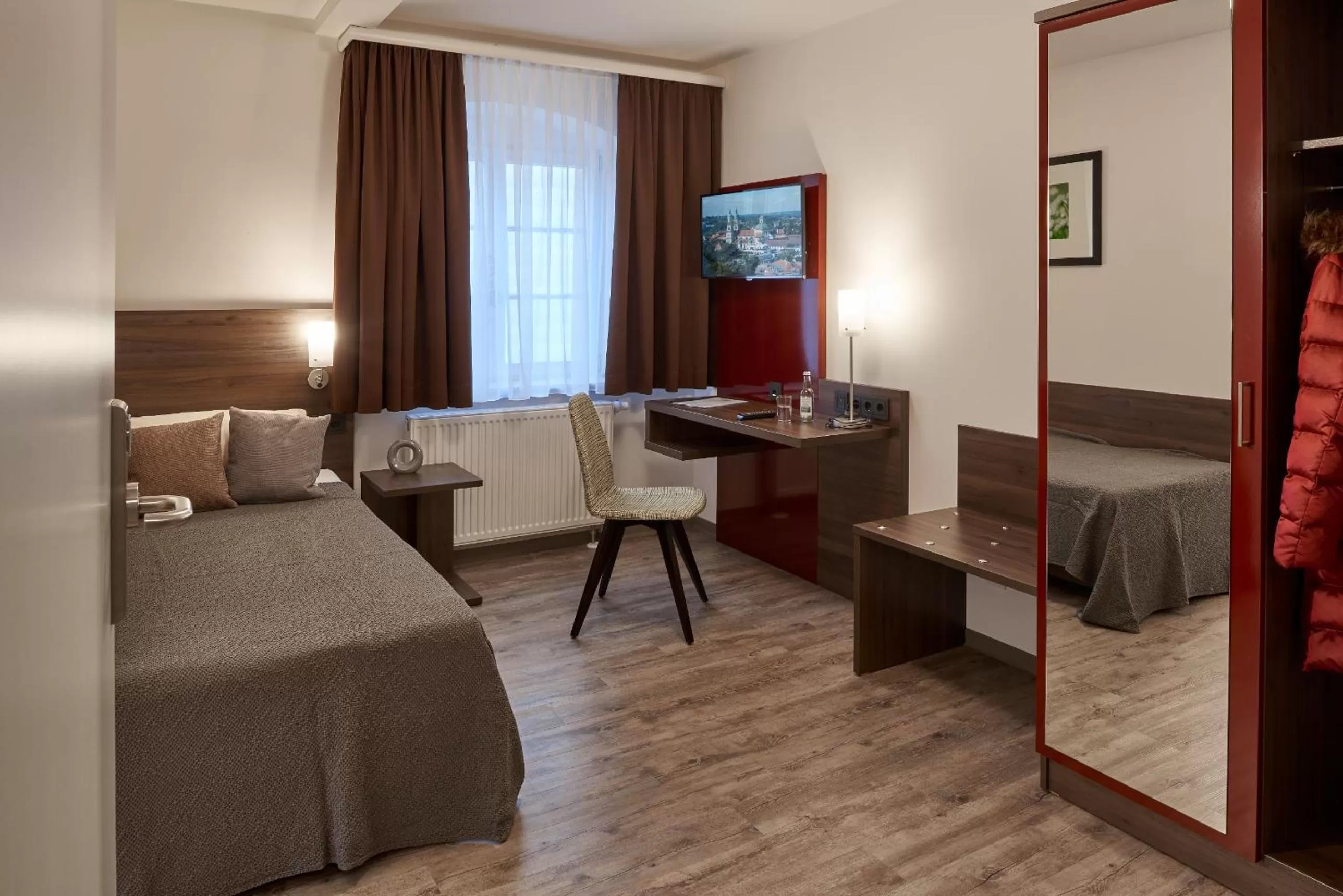 Photo of the whole room in Gästehaus Stiftsstadt