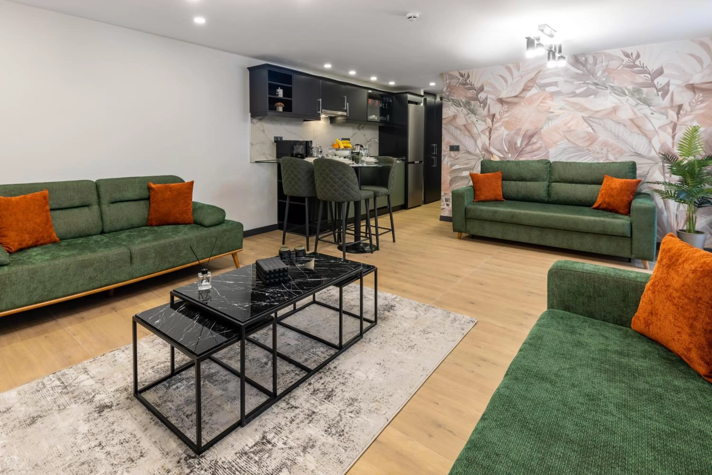 TV and multimedia in BayMari Suites City Life