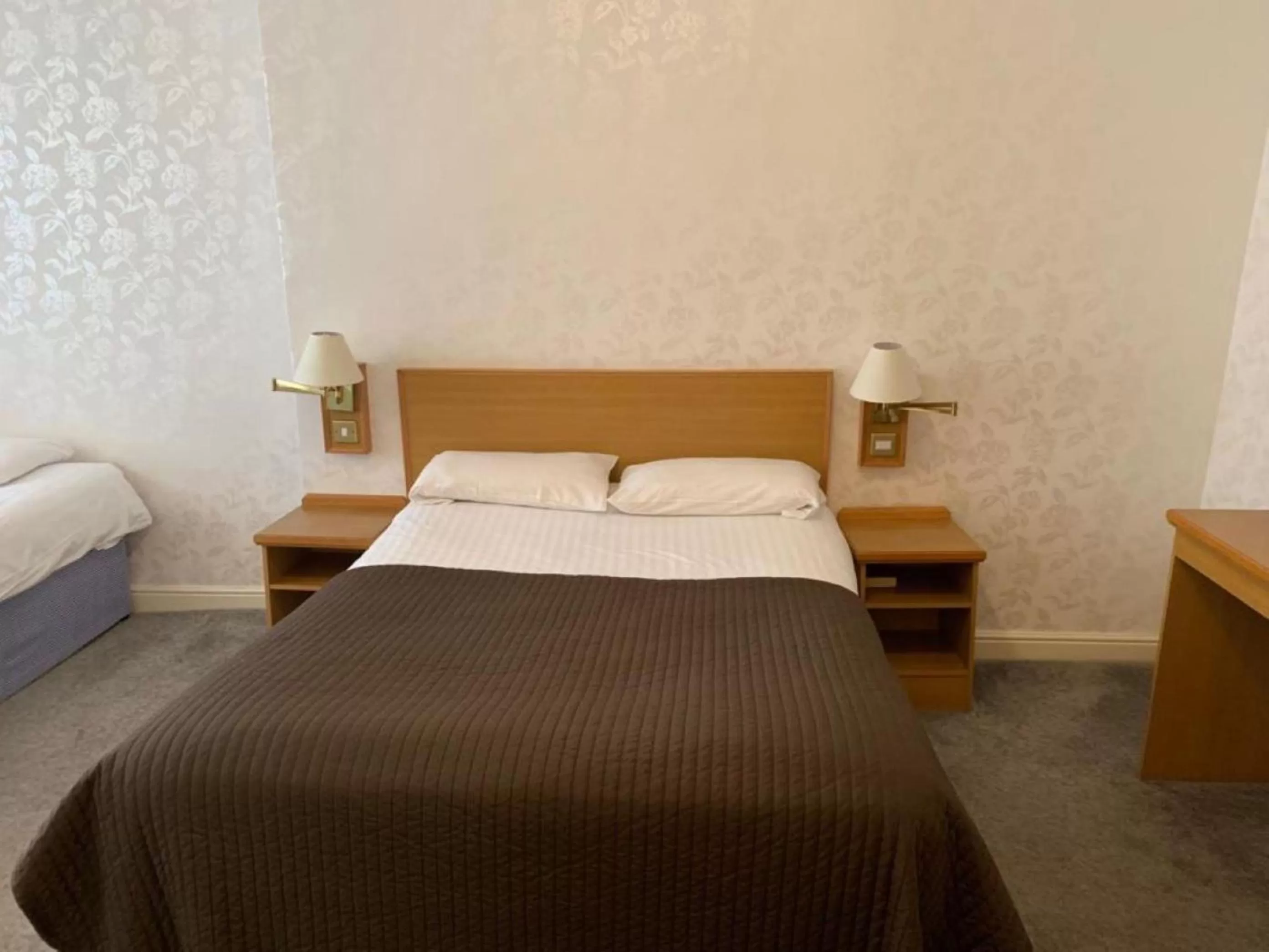 Bedroom, Bed in Waterford Lodge Hotel