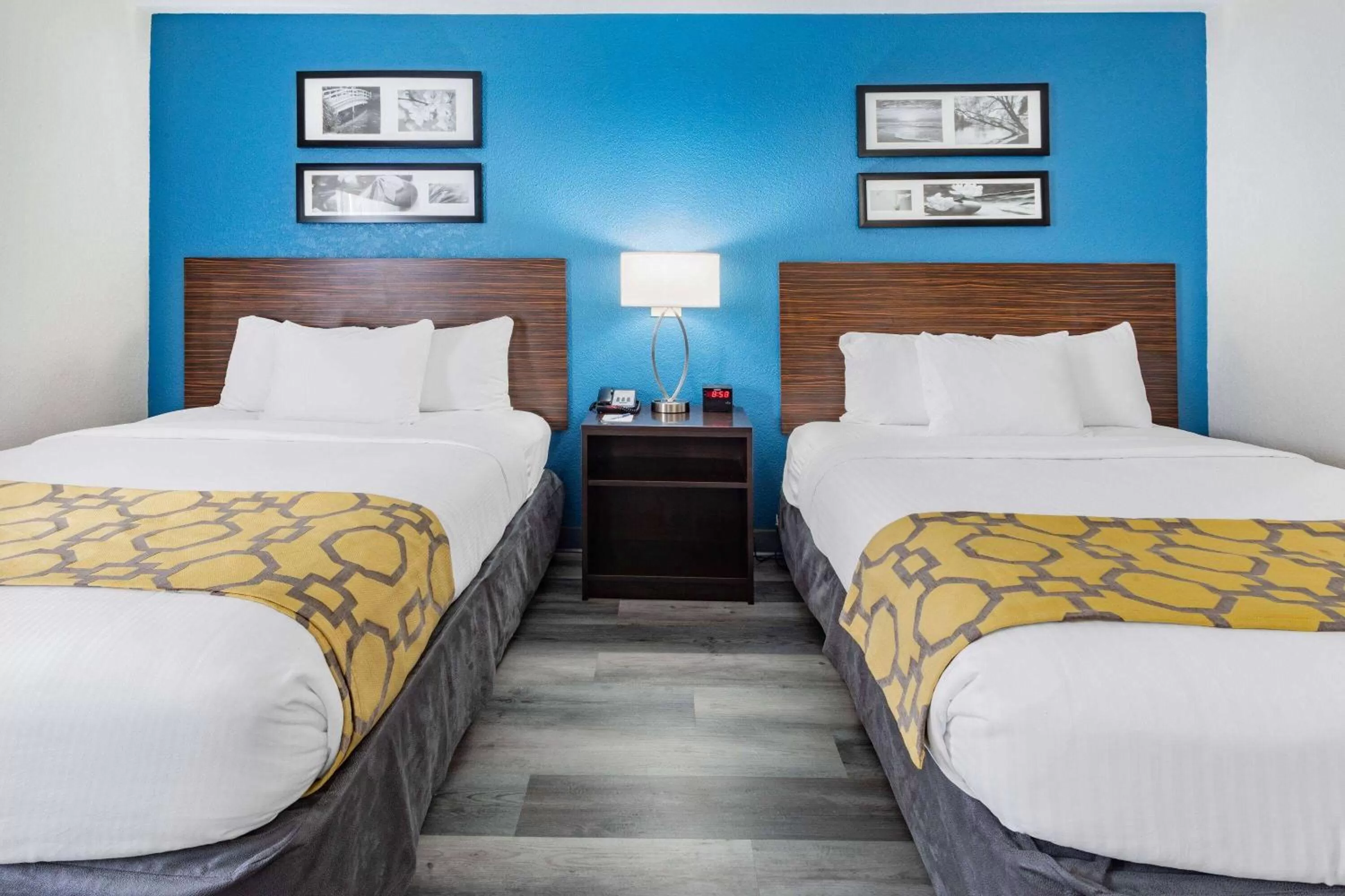 Photo of the whole room, Bed in Baymont by Wyndham Milan