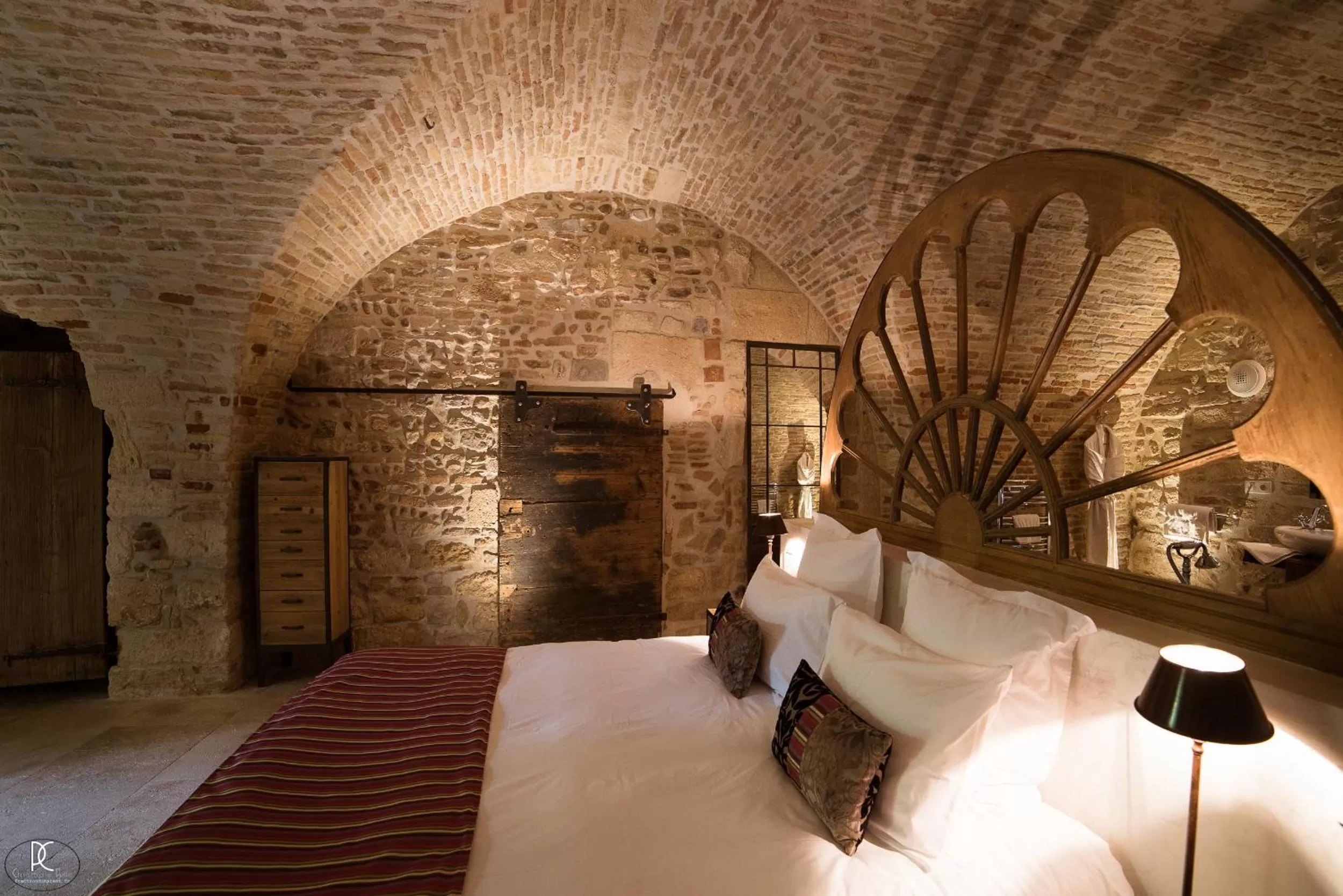 Bed in Le Mas de l'Espérance - Chambres d'hôtes de Prestige