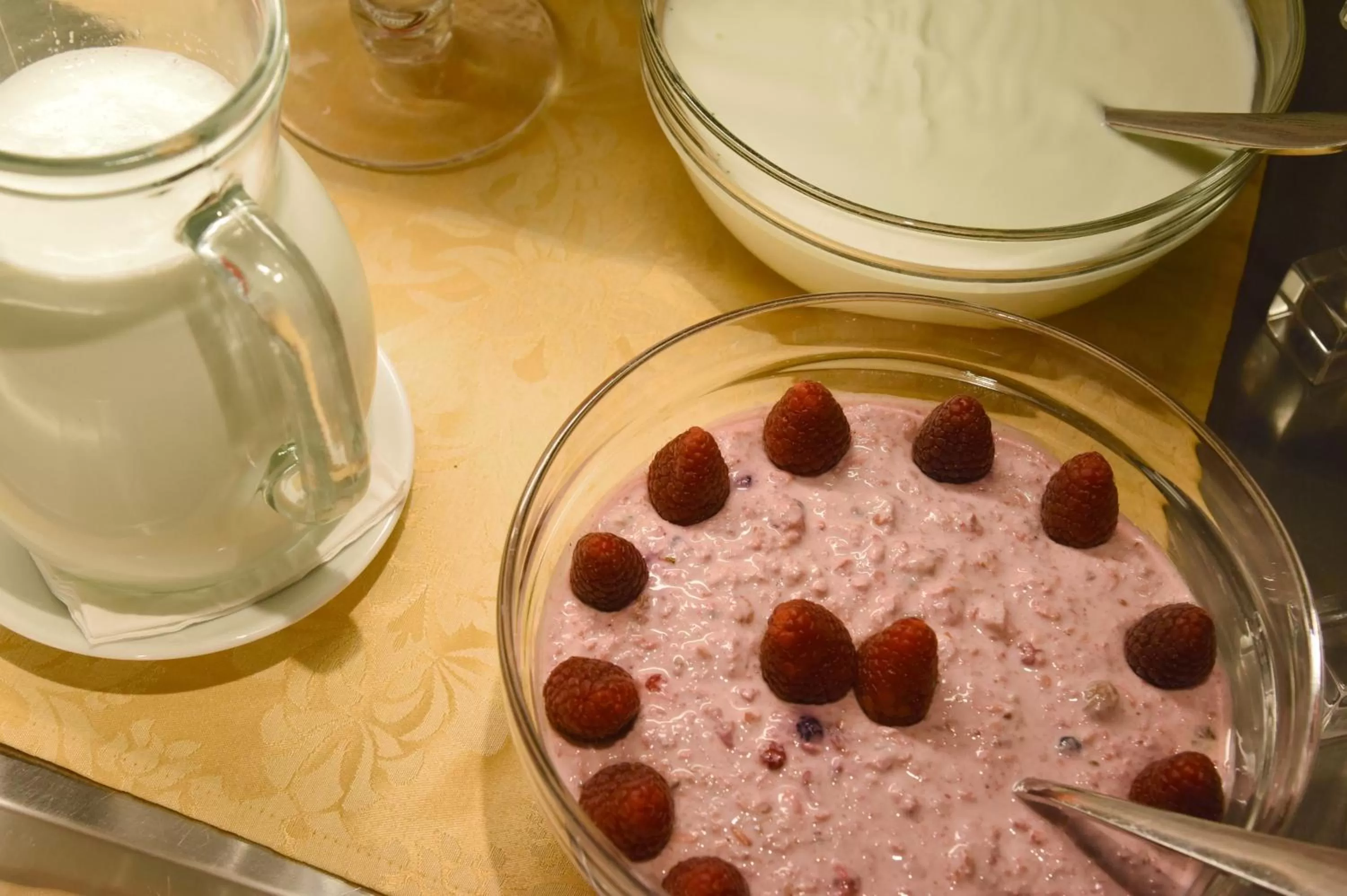 Buffet breakfast in Hotel Hirschen