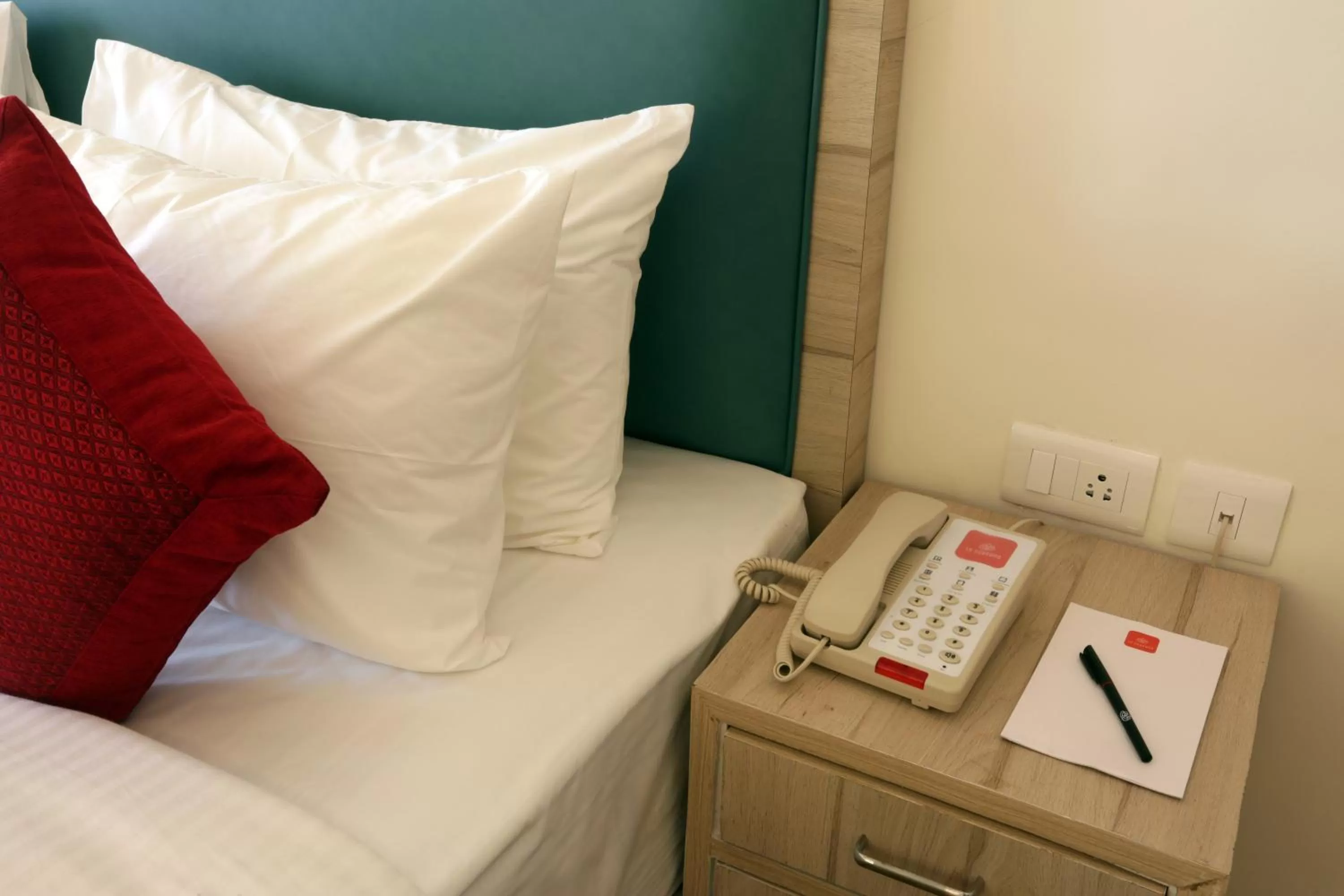 Bed in Le Seasons Resort