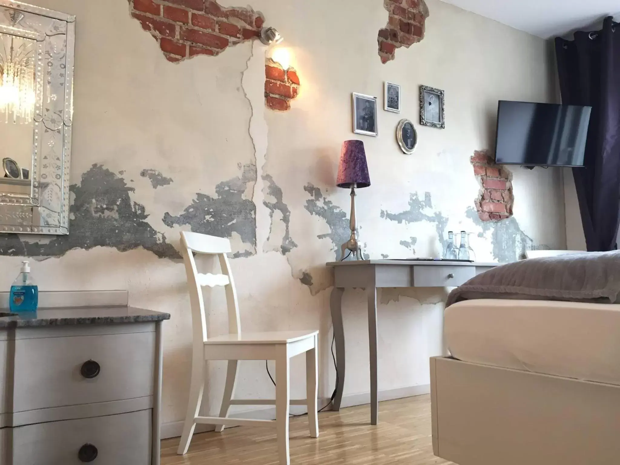 Hotel DZ - single occupancy in KunstWerk B Hotel DZ - single occupancy in KunstWerk B