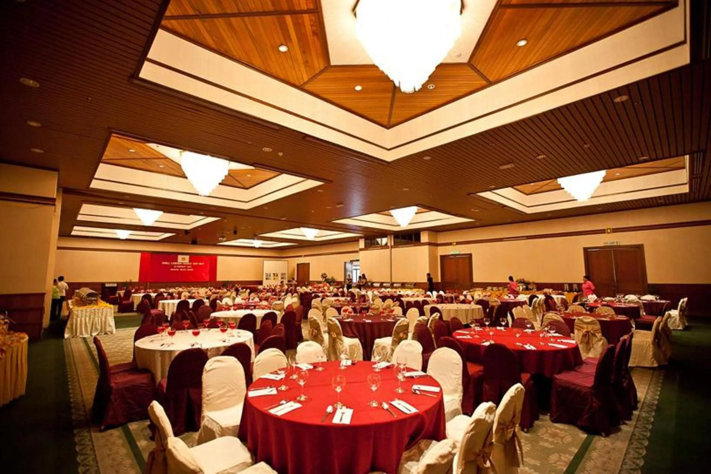Banquet/Function facilities in Palm Beach Resort & SPA