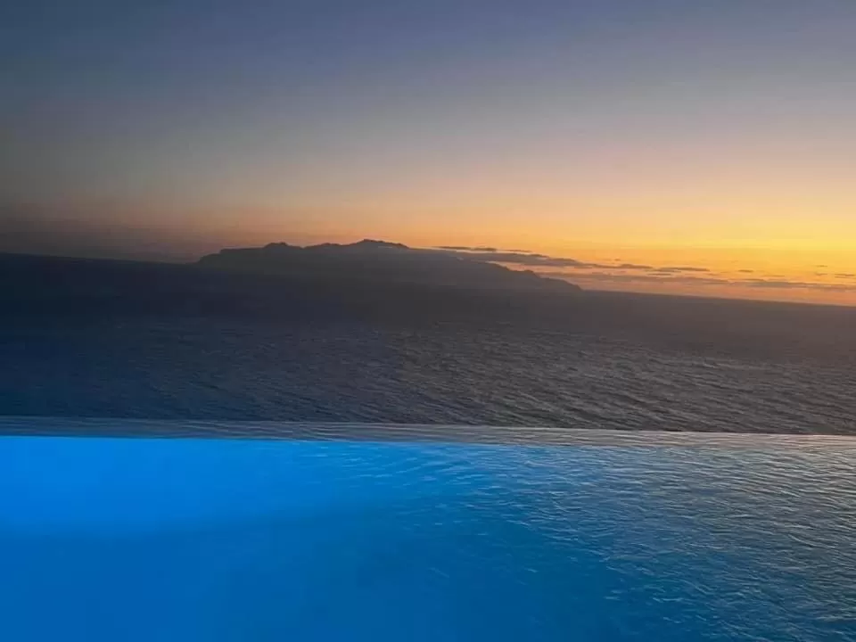 Swimming pool in Fogo Boutique Hotel