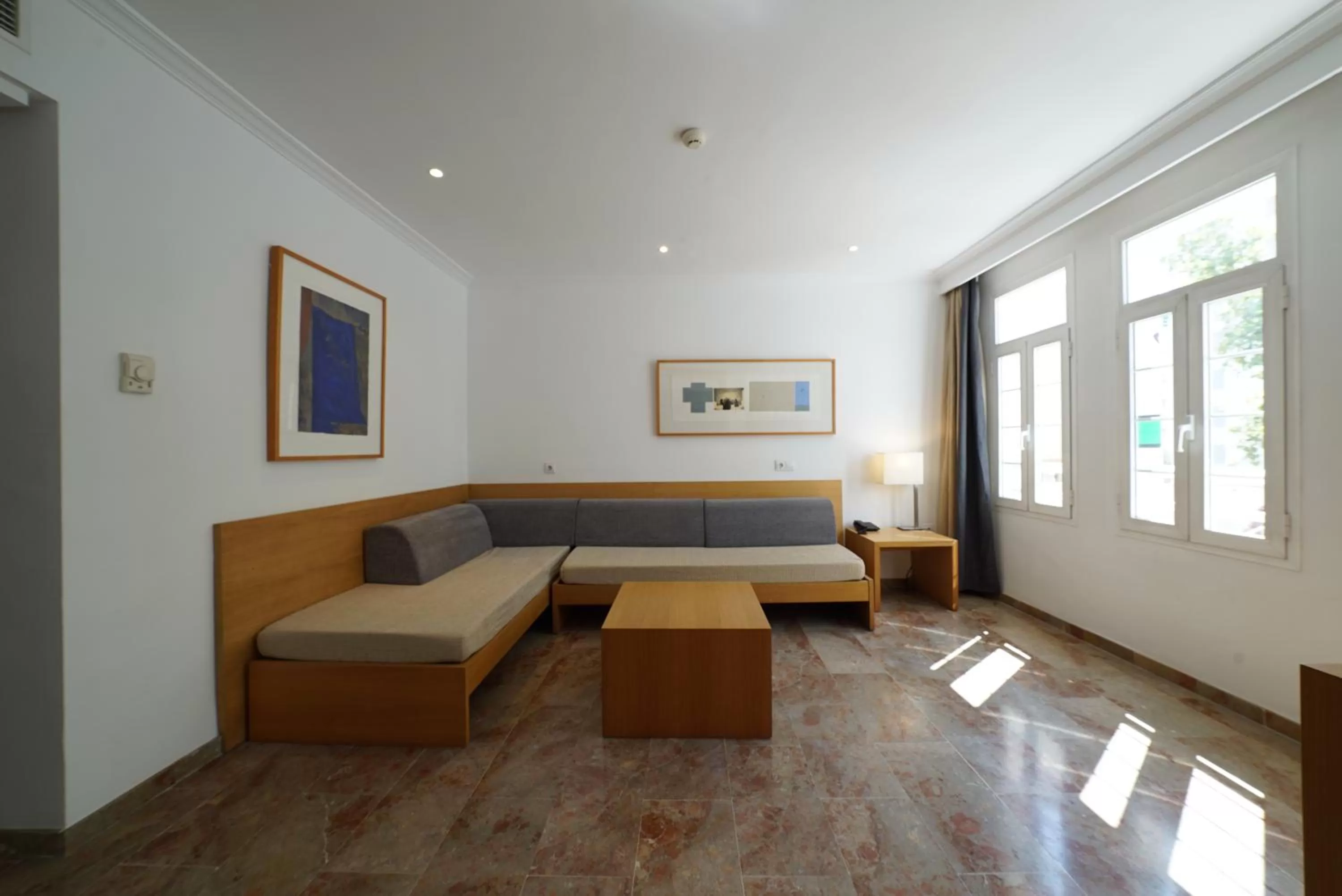 Living room, Bed in Hotel Artmadams