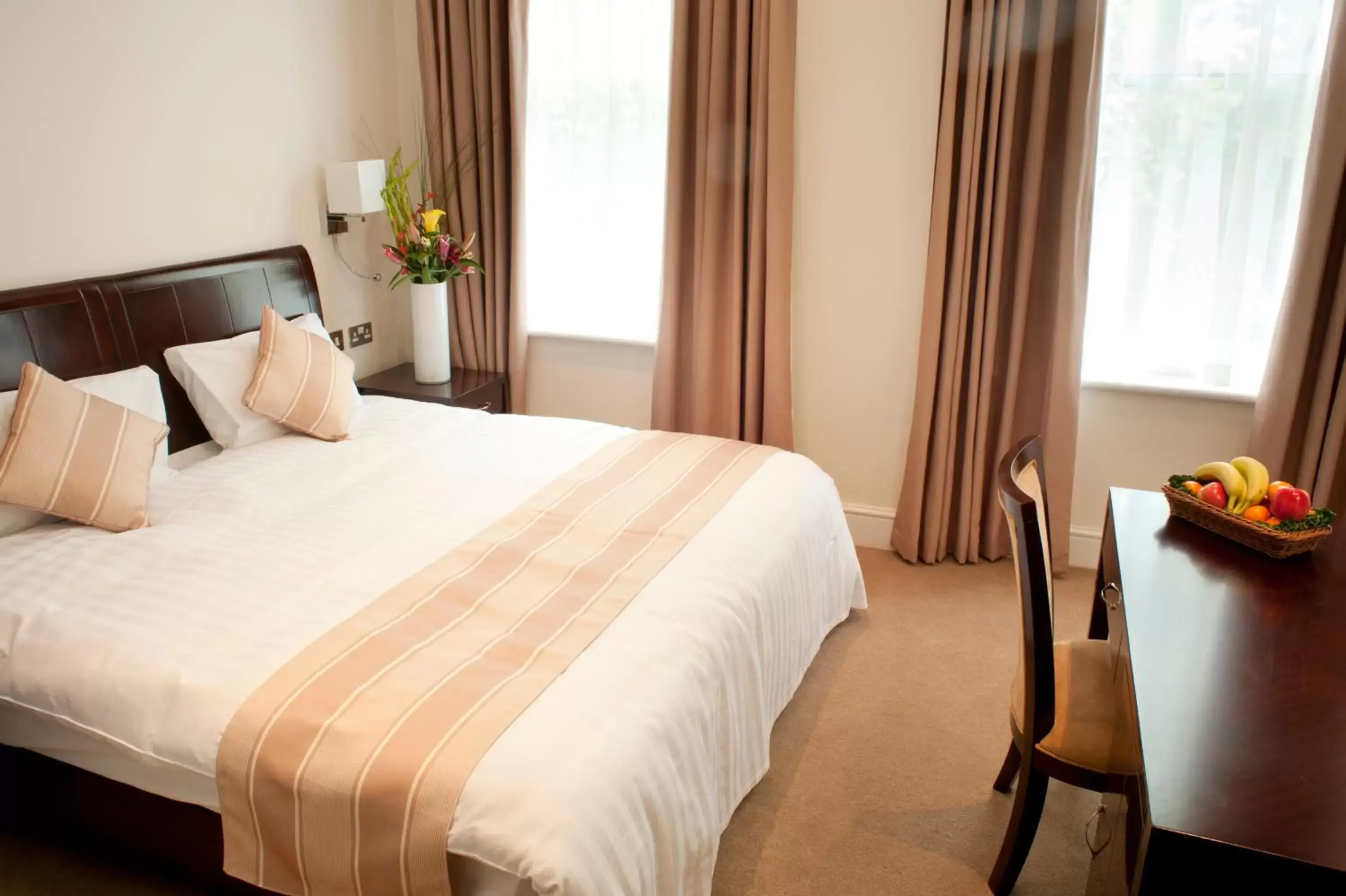 Double Room in The Villa Kensington Double Room in The Villa Kensington