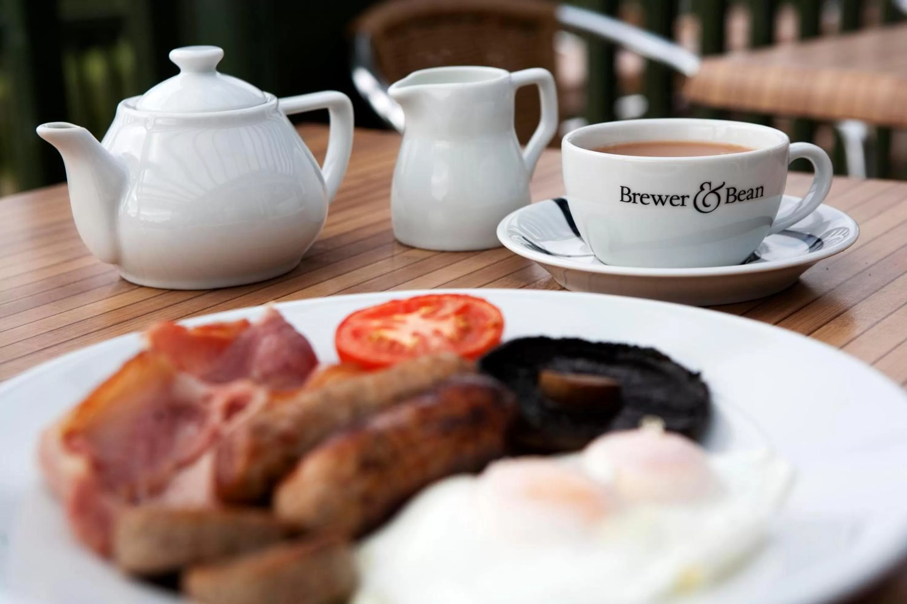 Food and drinks in County Arms