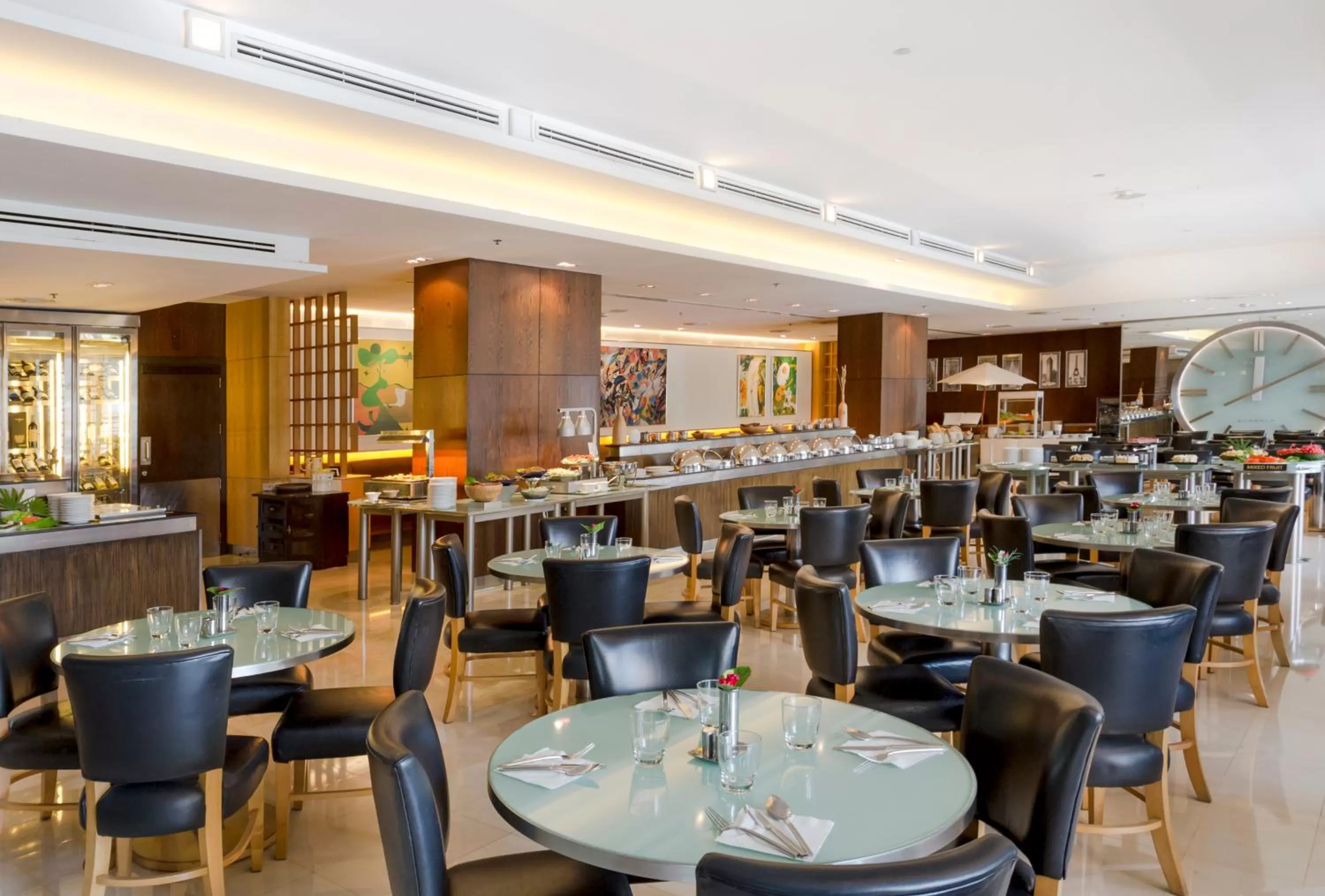 Restaurant/places to eat in The Davis Bangkok