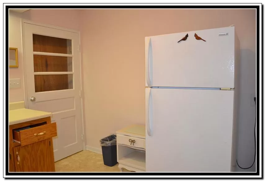 Kitchen or kitchenette, Kitchen/Kitchenette in The Cardinal Inn