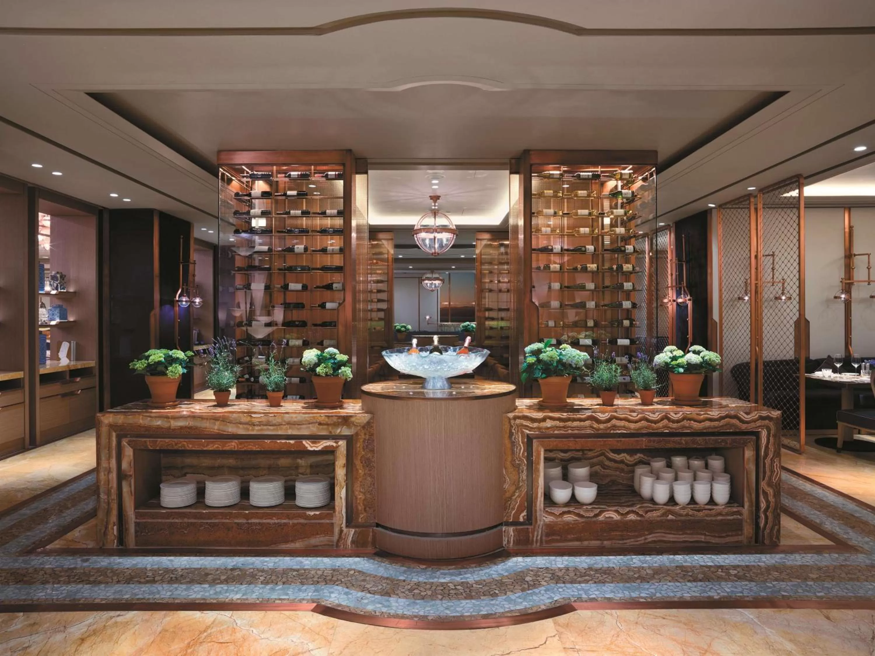 Restaurant/places to eat in Shangri-La Bosphorus, Istanbul