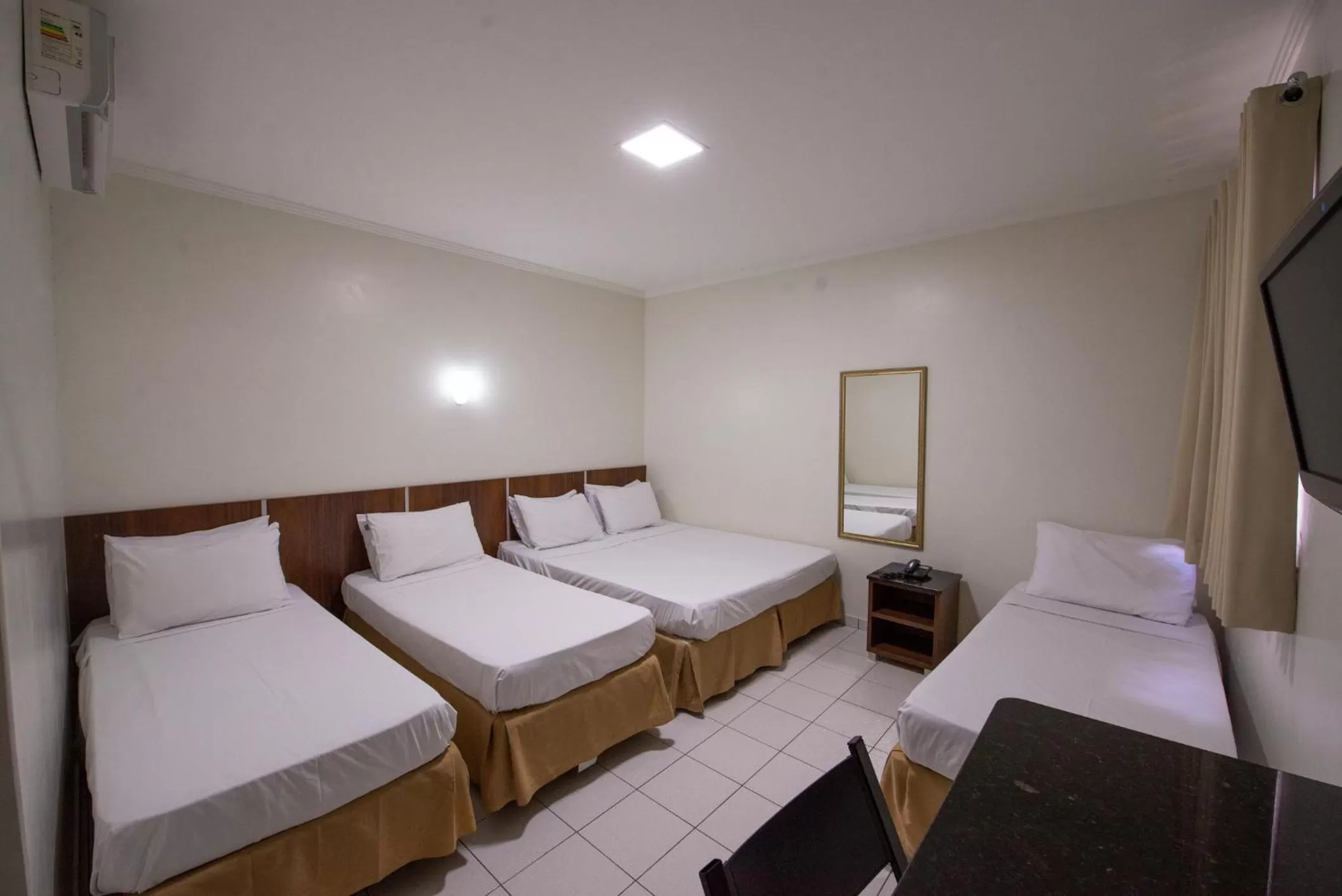 Bed in Araucaria Hotel Business - Maringá