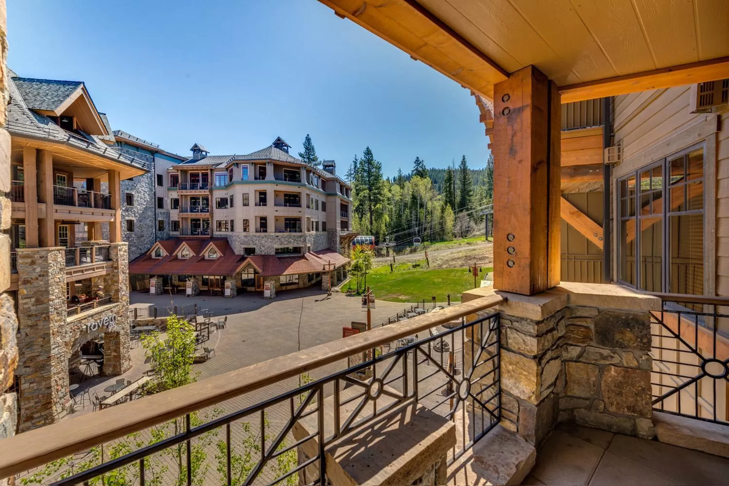 Balcony/Terrace in East West Hospitality at Tahoe